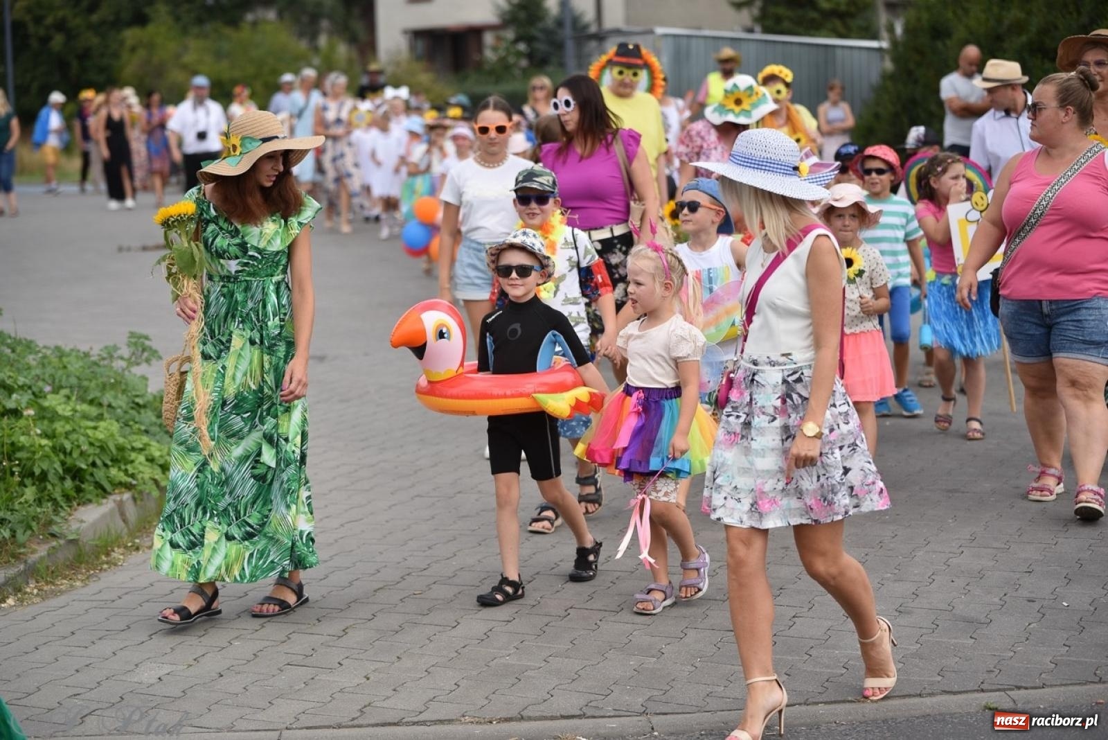 Zdjęcie w galerii na portalu naszraciborz.pl: Kolorowe pożegnanie Lata w Krzanowicach [FOTO i WIDEO] wiadomości z regionu