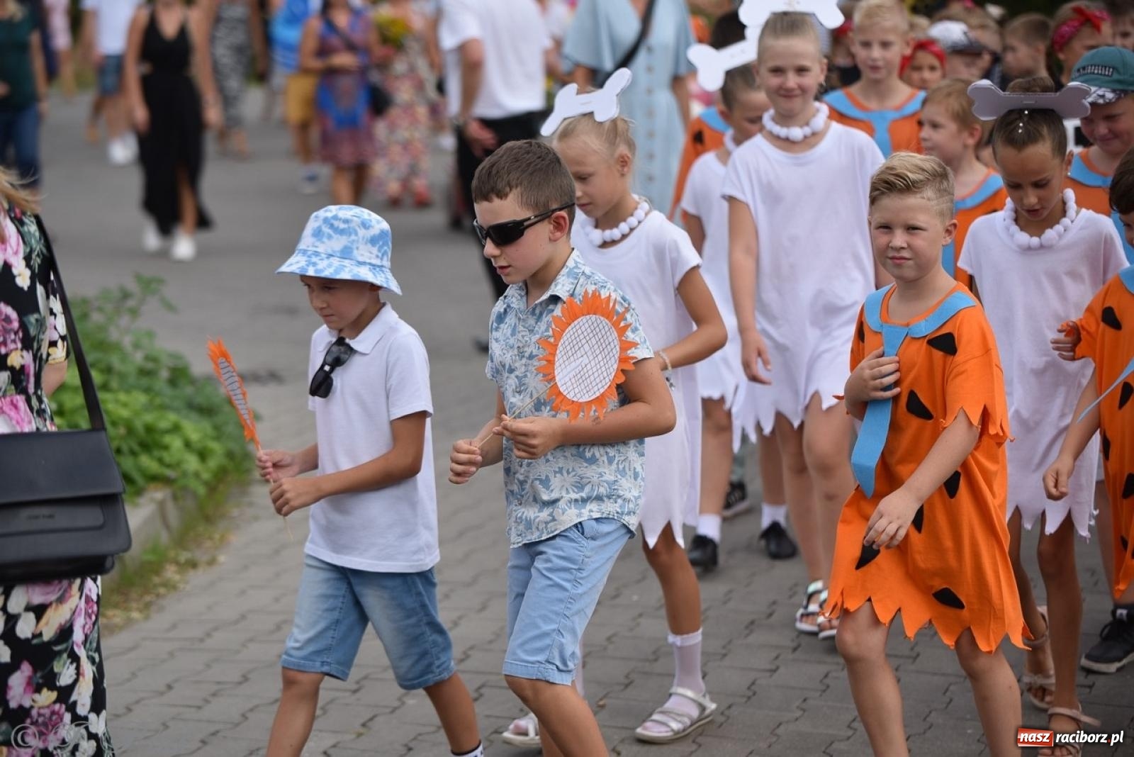 Zdjęcie w galerii na portalu naszraciborz.pl: Kolorowe pożegnanie Lata w Krzanowicach [FOTO i WIDEO] wiadomości z regionu