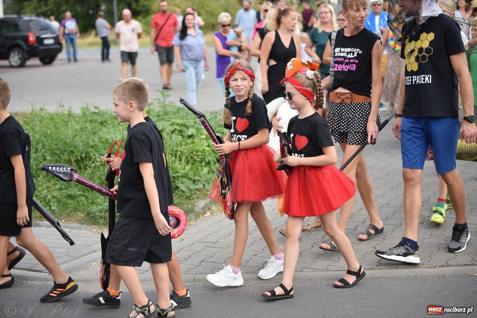 Zdjęcie w galerii na portalu naszraciborz.pl: Kolorowe pożegnanie Lata w Krzanowicach [FOTO i WIDEO] wiadomości z regionu
