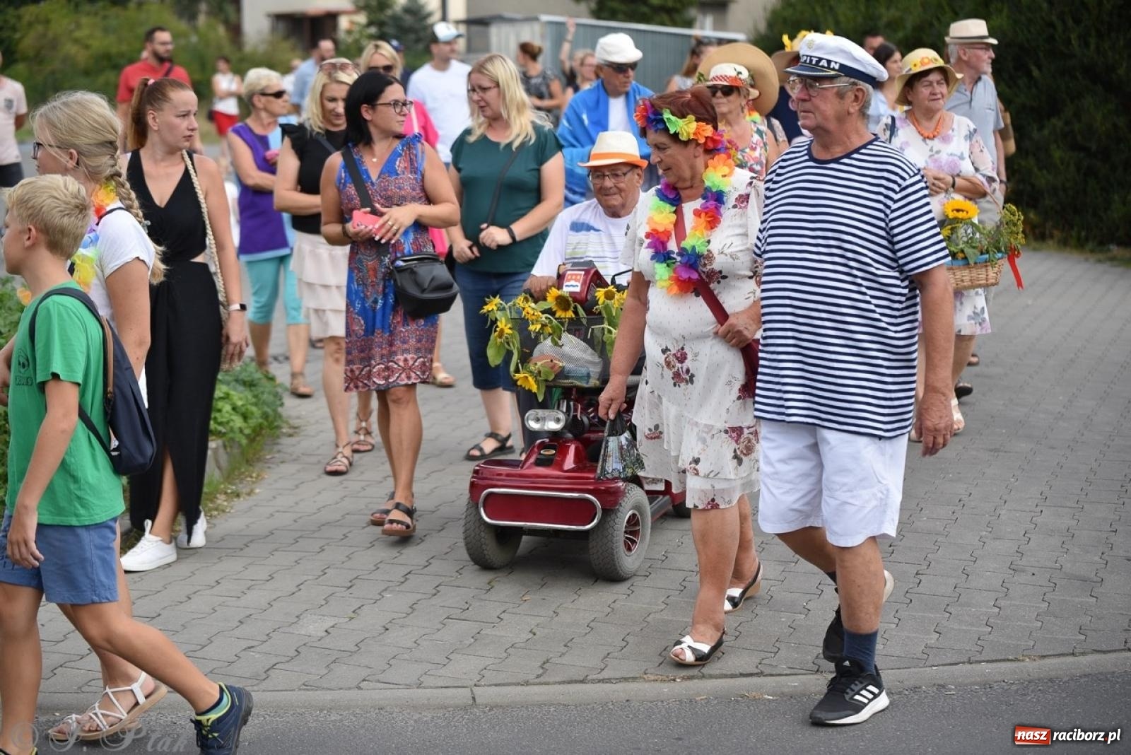 Zdjęcie w galerii na portalu naszraciborz.pl: Kolorowe pożegnanie Lata w Krzanowicach [FOTO i WIDEO] wiadomości z regionu