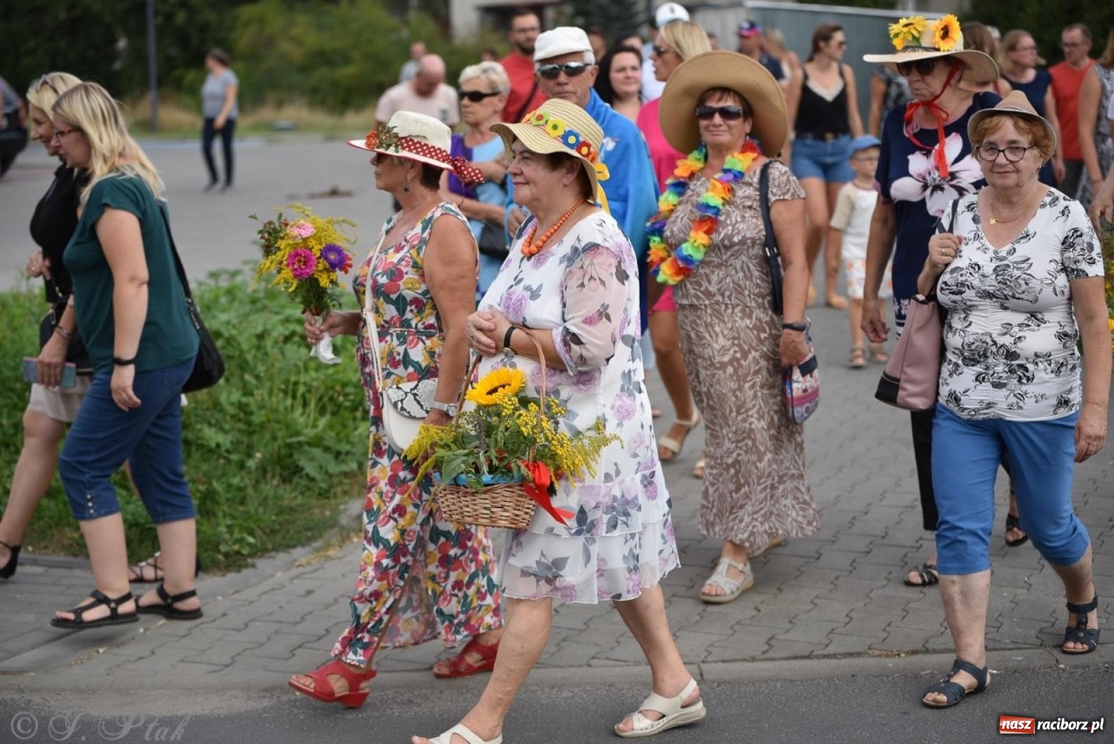 Zdjęcie w galerii na portalu naszraciborz.pl: Kolorowe pożegnanie Lata w Krzanowicach [FOTO i WIDEO] wiadomości z regionu