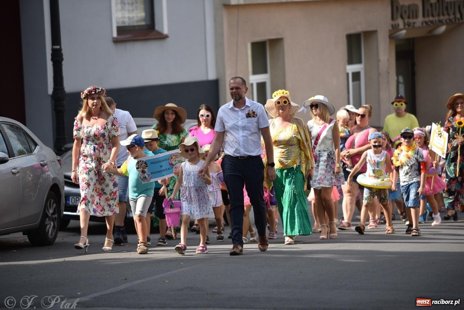 Zdjęcie w galerii na portalu naszraciborz.pl: Kolorowe pożegnanie Lata w Krzanowicach [FOTO i WIDEO] wiadomości z regionu