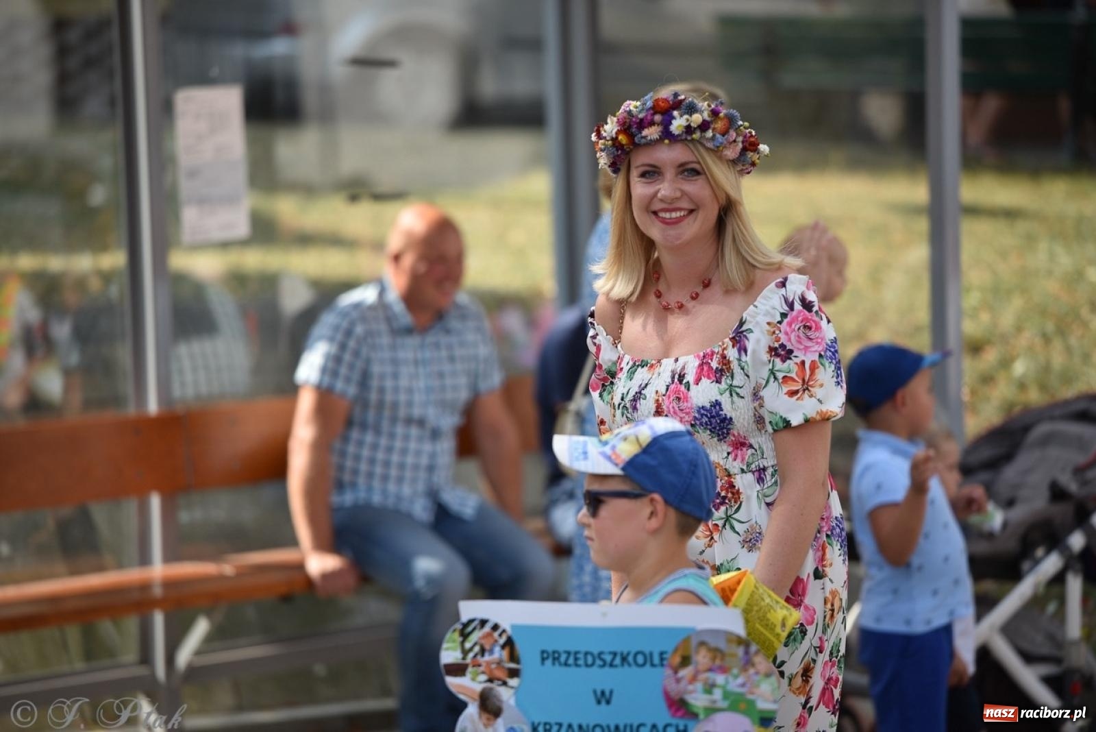 Zdjęcie w galerii na portalu naszraciborz.pl: Kolorowe pożegnanie Lata w Krzanowicach [FOTO i WIDEO] wiadomości z regionu