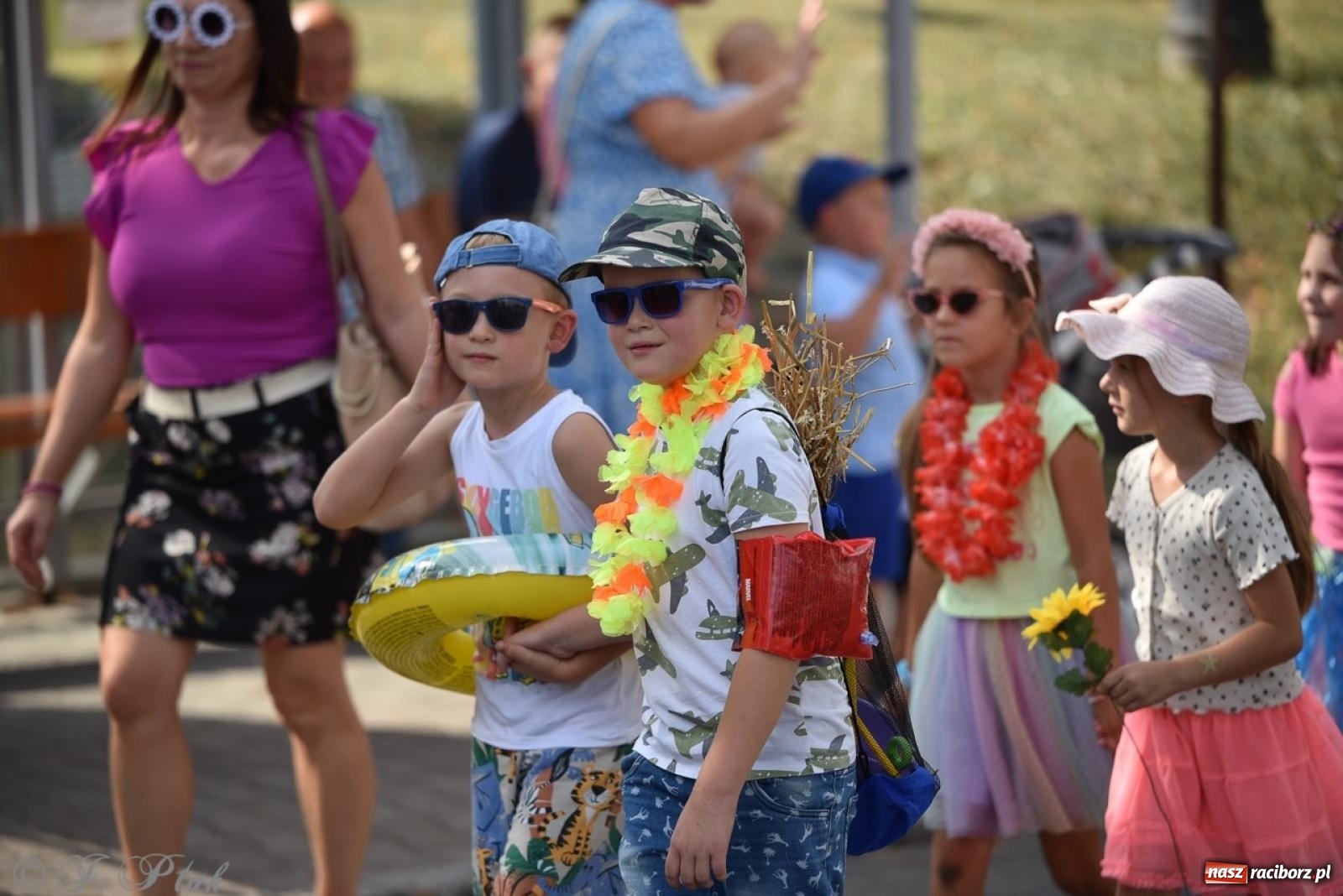 Zdjęcie w galerii na portalu naszraciborz.pl: Kolorowe pożegnanie Lata w Krzanowicach [FOTO i WIDEO] wiadomości z regionu
