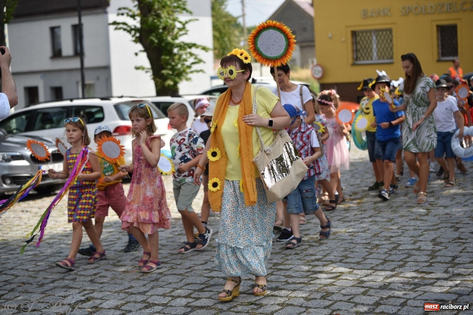 Zdjęcie w galerii na portalu naszraciborz.pl: Kolorowe pożegnanie Lata w Krzanowicach [FOTO i WIDEO] wiadomości z regionu