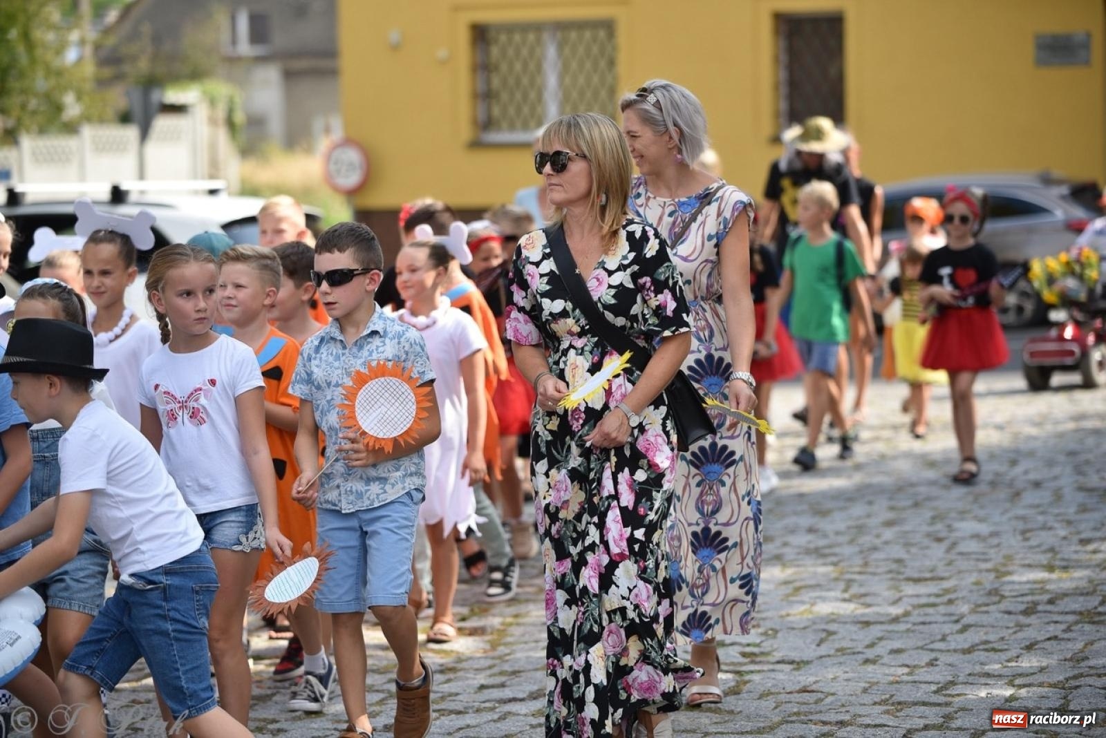 Zdjęcie w galerii na portalu naszraciborz.pl: Kolorowe pożegnanie Lata w Krzanowicach [FOTO i WIDEO] wiadomości z regionu