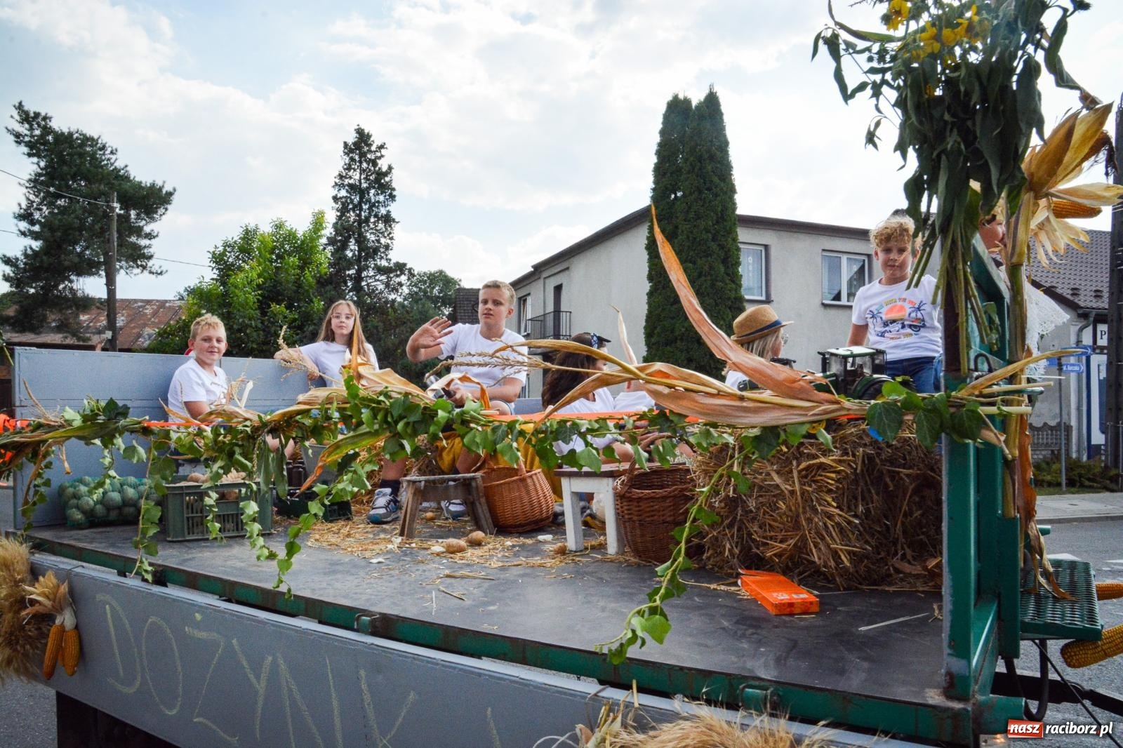 Zdjęcie w galerii na portalu naszraciborz.pl: Dożynki w Sudole – tradycja łącząca pokolenia [FOTO i WIDEO] wiadomości z regionu