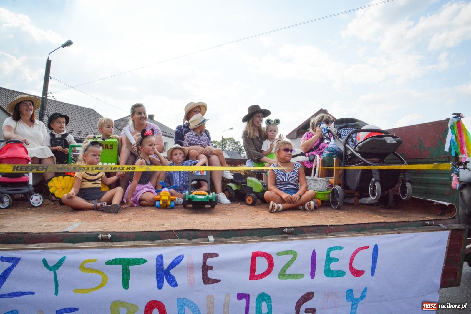 Zdjęcie w galerii na portalu naszraciborz.pl: Dożynki w Sudole – tradycja łącząca pokolenia [FOTO i WIDEO] wiadomości z regionu
