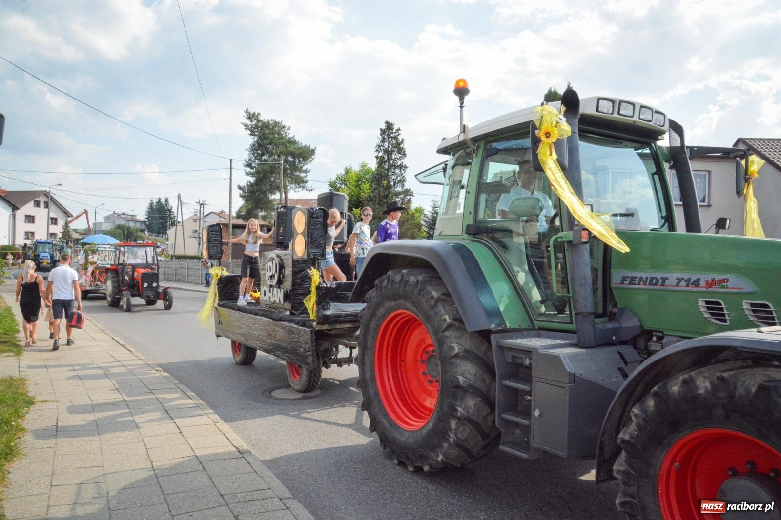 Zdjęcie w galerii na portalu naszraciborz.pl: Dożynki w Sudole – tradycja łącząca pokolenia [FOTO i WIDEO] wiadomości z regionu