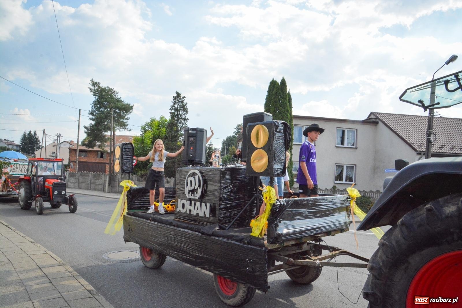 Zdjęcie w galerii na portalu naszraciborz.pl: Dożynki w Sudole – tradycja łącząca pokolenia [FOTO i WIDEO] wiadomości z regionu
