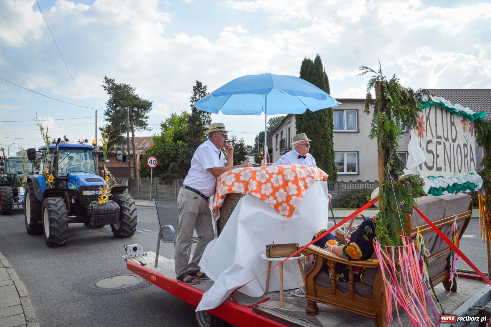 Zdjęcie w galerii na portalu naszraciborz.pl: Dożynki w Sudole – tradycja łącząca pokolenia [FOTO i WIDEO] wiadomości z regionu