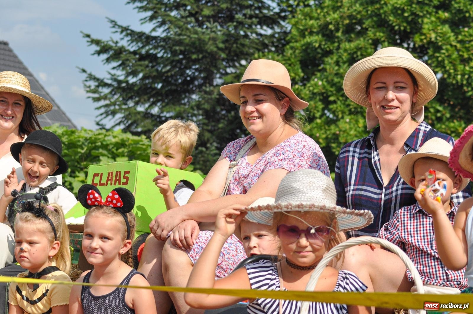 Zdjęcie w galerii na portalu naszraciborz.pl: Dożynki w Sudole – tradycja łącząca pokolenia [FOTO i WIDEO] wiadomości z regionu