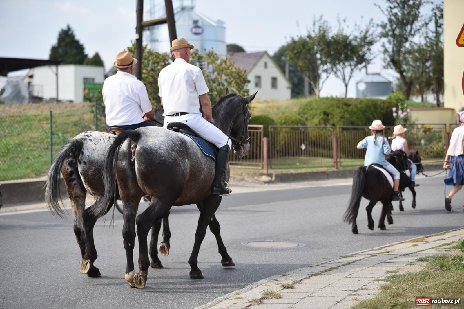 Zdjęcie w galerii na portalu naszraciborz.pl: Dożynki w Sudole – tradycja łącząca pokolenia [FOTO i WIDEO] wiadomości z regionu