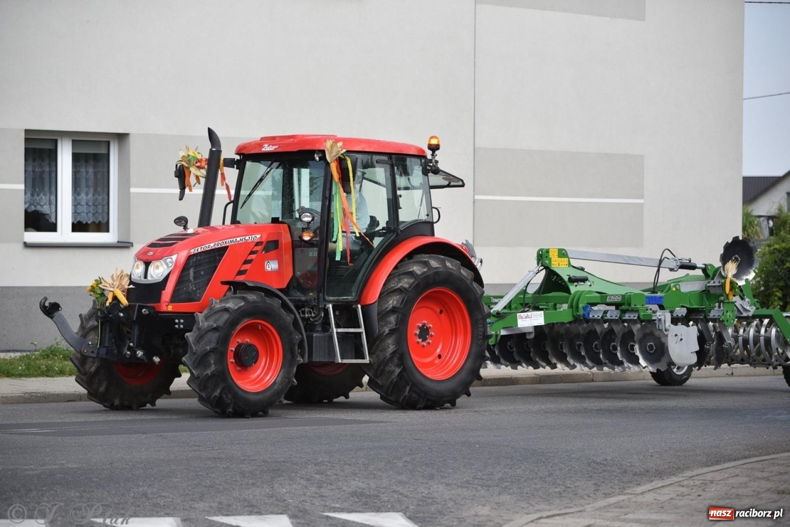 Zdjęcie w galerii na portalu naszraciborz.pl: Dożynki w Sudole – tradycja łącząca pokolenia [FOTO i WIDEO] wiadomości z regionu