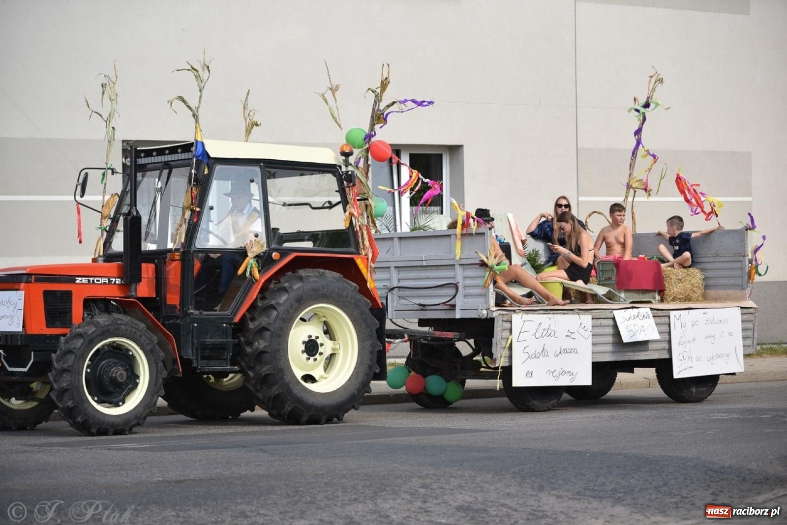 Zdjęcie w galerii na portalu naszraciborz.pl: Dożynki w Sudole – tradycja łącząca pokolenia [FOTO i WIDEO] wiadomości z regionu