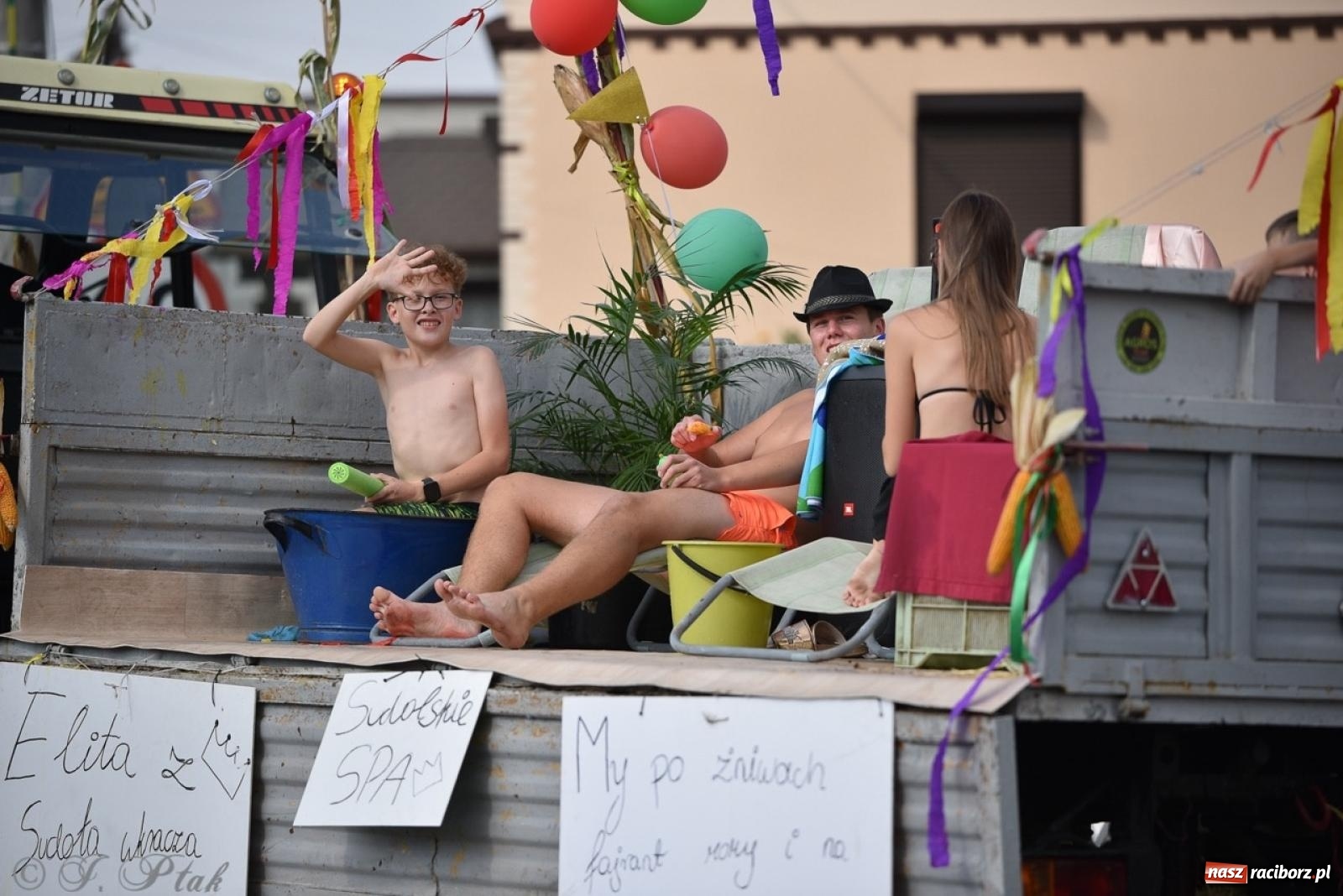 Zdjęcie w galerii na portalu naszraciborz.pl: Dożynki w Sudole – tradycja łącząca pokolenia [FOTO i WIDEO] wiadomości z regionu