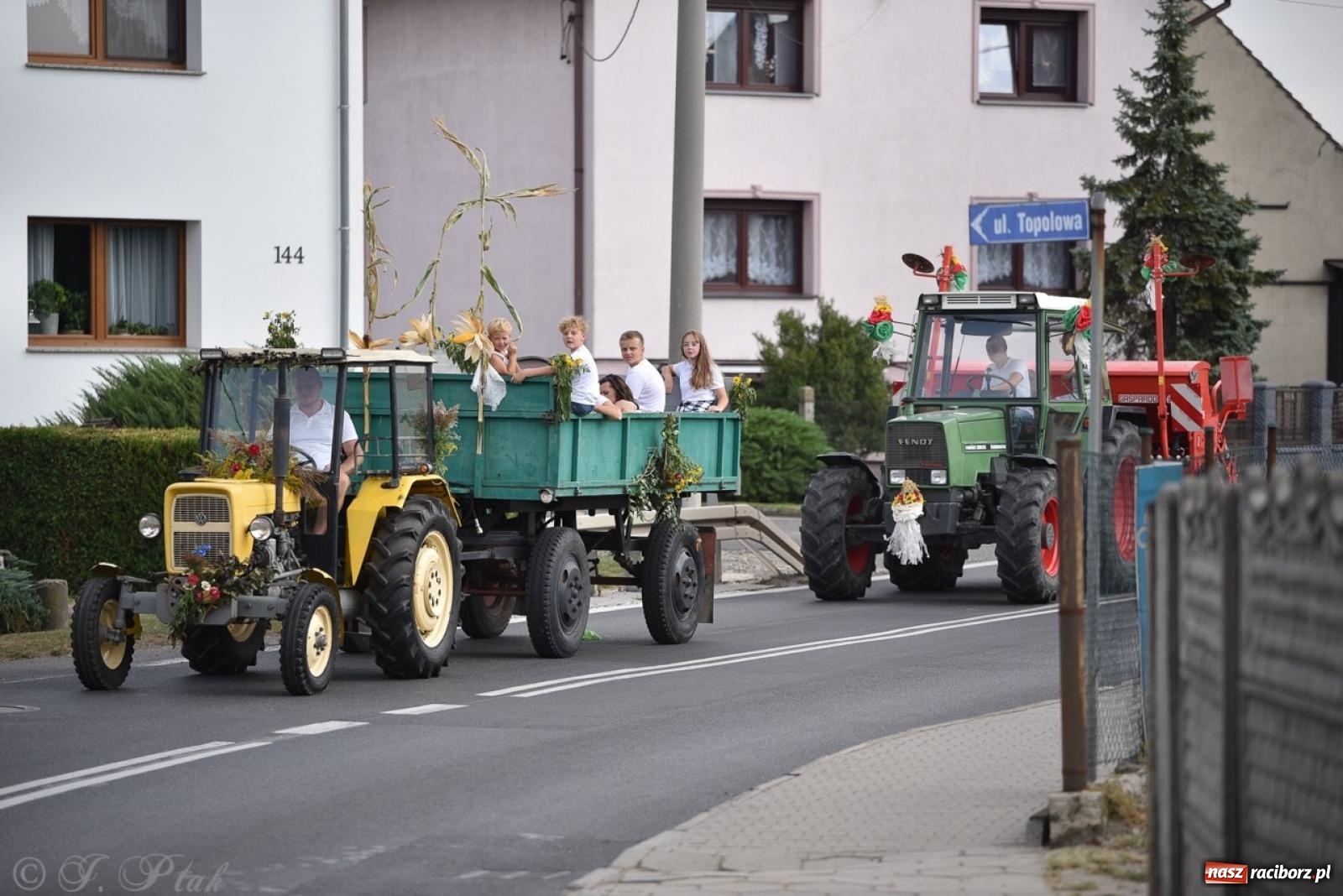 Zdjęcie w galerii na portalu naszraciborz.pl: Dożynki w Sudole – tradycja łącząca pokolenia [FOTO i WIDEO] wiadomości z regionu