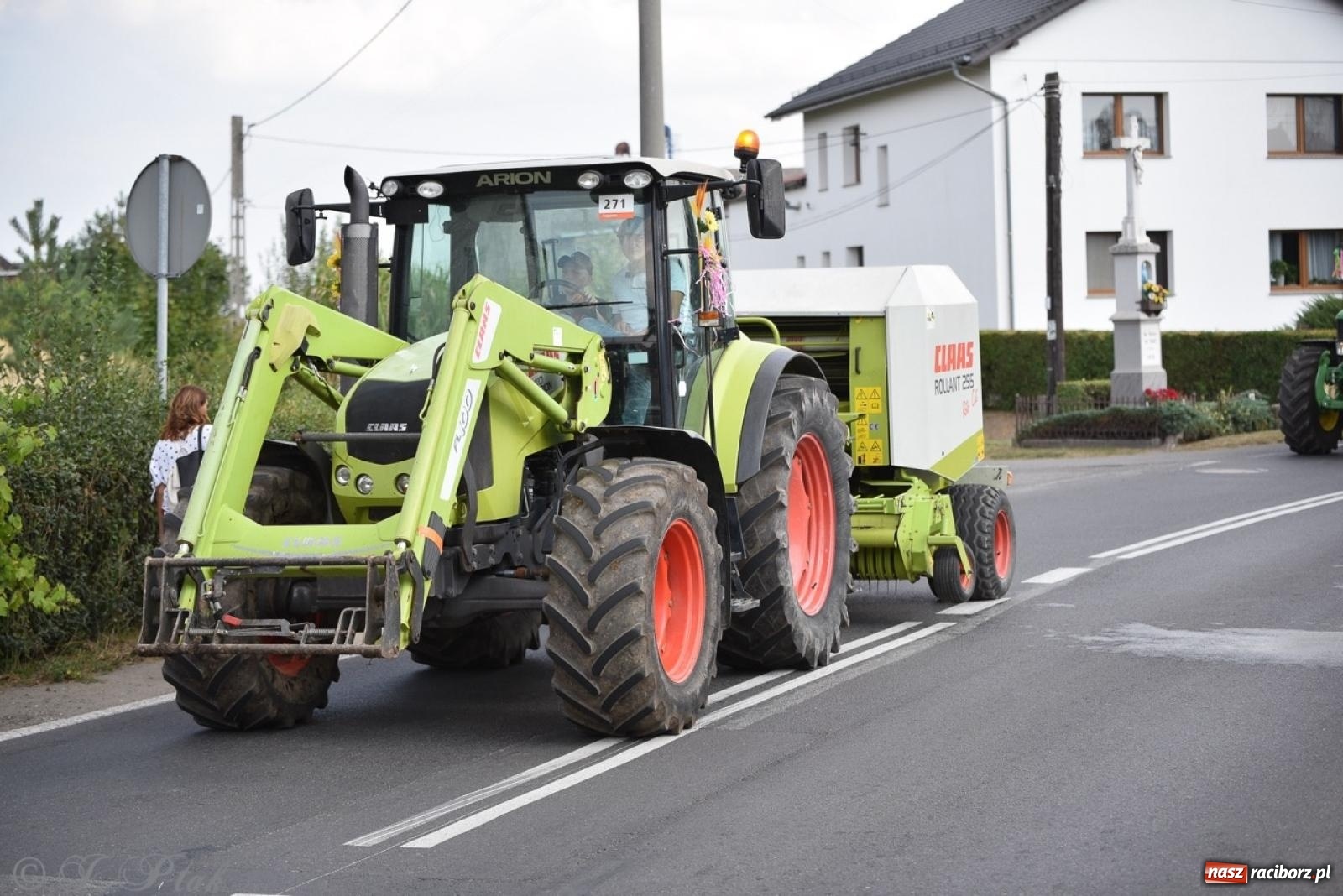 Zdjęcie w galerii na portalu naszraciborz.pl: Dożynki w Sudole – tradycja łącząca pokolenia [FOTO i WIDEO] wiadomości z regionu