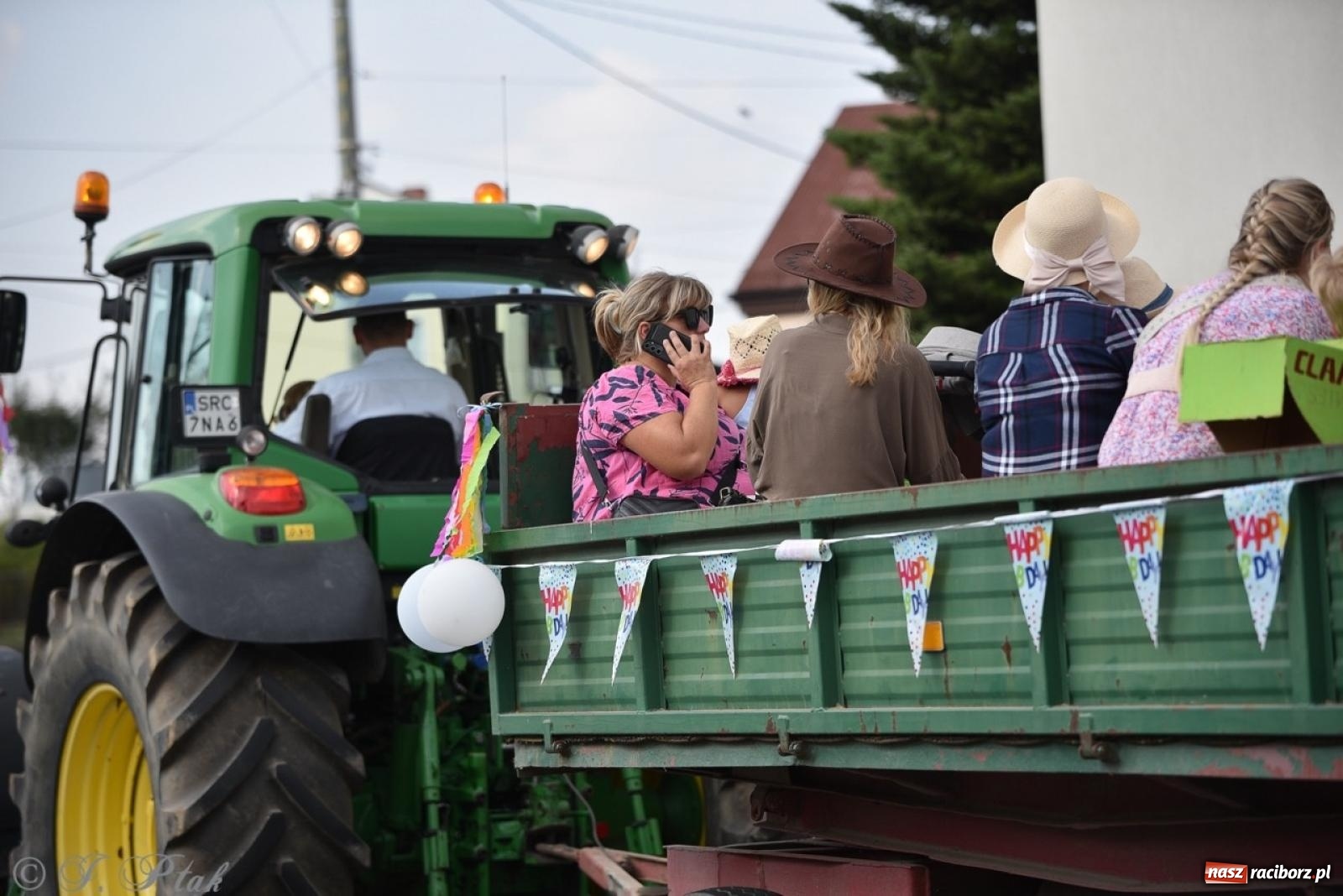 Zdjęcie w galerii na portalu naszraciborz.pl: Dożynki w Sudole – tradycja łącząca pokolenia [FOTO i WIDEO] wiadomości z regionu