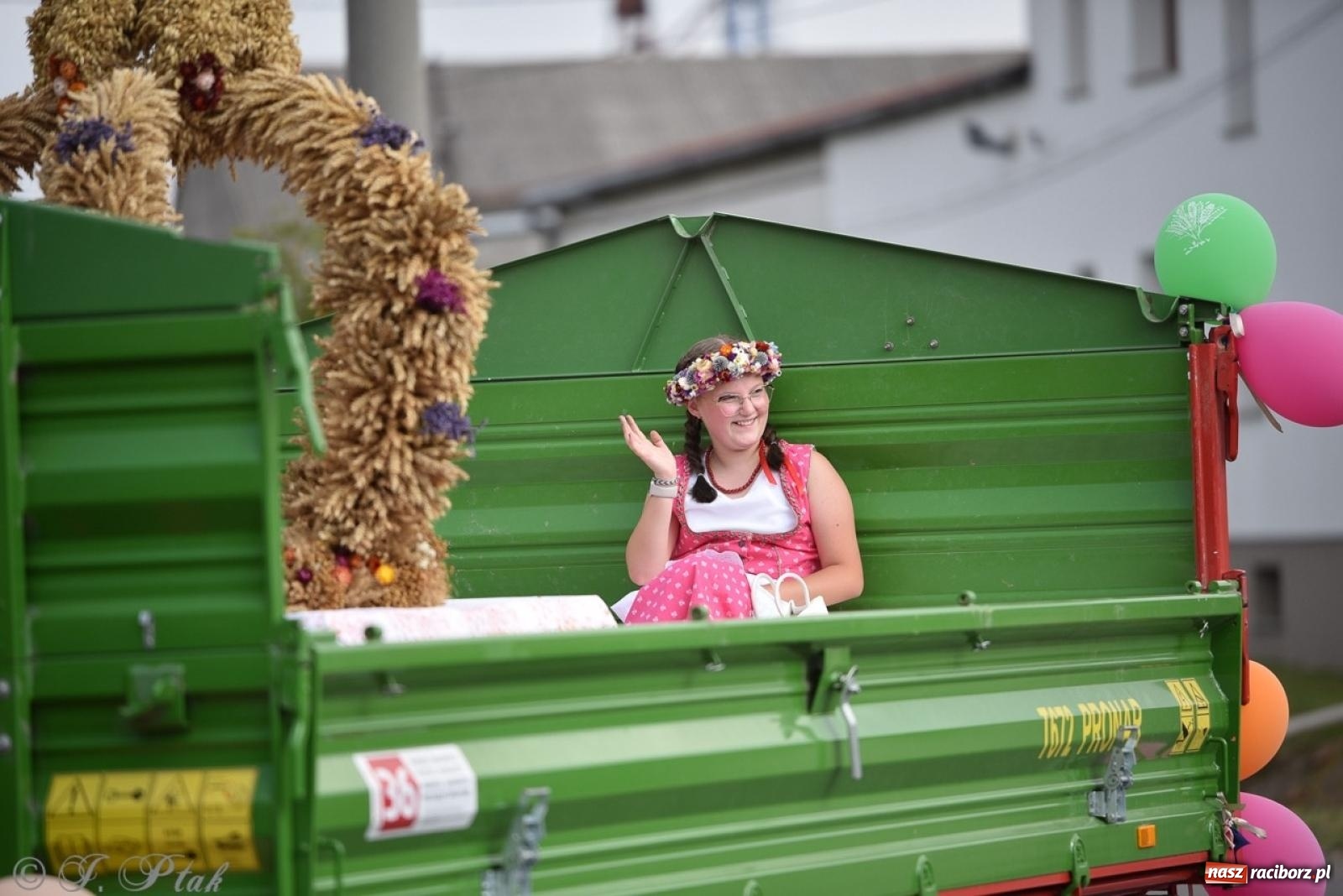 Zdjęcie w galerii na portalu naszraciborz.pl: Dożynki w Sudole – tradycja łącząca pokolenia [FOTO i WIDEO] wiadomości z regionu