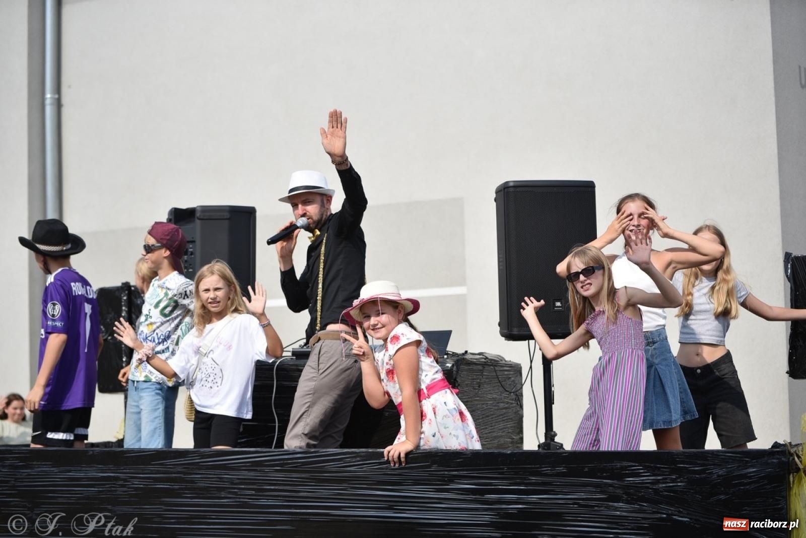 Zdjęcie w galerii na portalu naszraciborz.pl: Dożynki w Sudole – tradycja łącząca pokolenia [FOTO i WIDEO] wiadomości z regionu