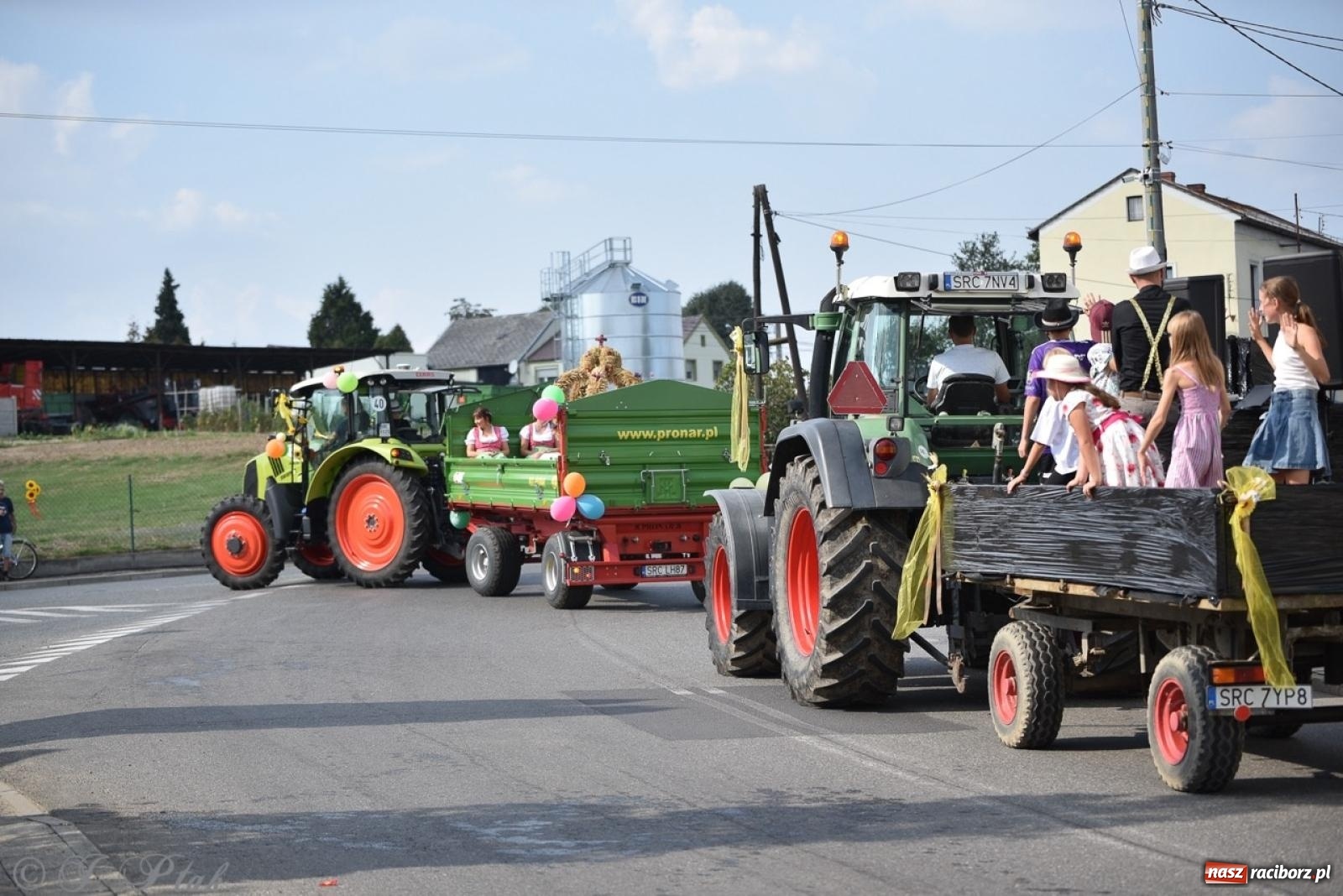 Zdjęcie w galerii na portalu naszraciborz.pl: Dożynki w Sudole – tradycja łącząca pokolenia [FOTO i WIDEO] wiadomości z regionu