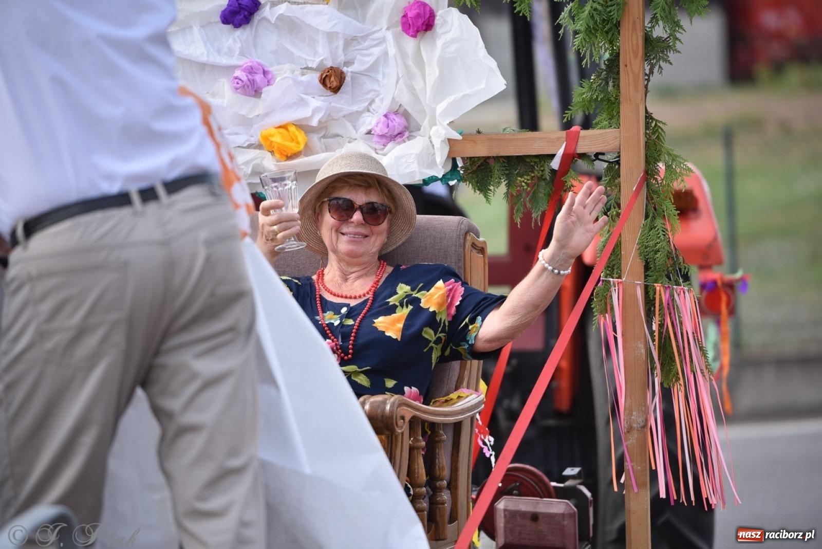 Zdjęcie w galerii na portalu naszraciborz.pl: Dożynki w Sudole – tradycja łącząca pokolenia [FOTO i WIDEO] wiadomości z regionu