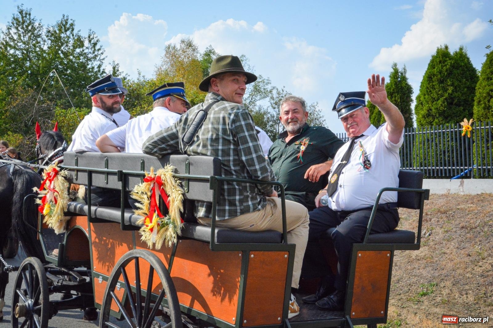 Zdjęcie w galerii na portalu naszraciborz.pl: Dożynki gminy Kornowac - kobylskie święto plonów pełne muzyki i zabawy! wiadomości z regionu