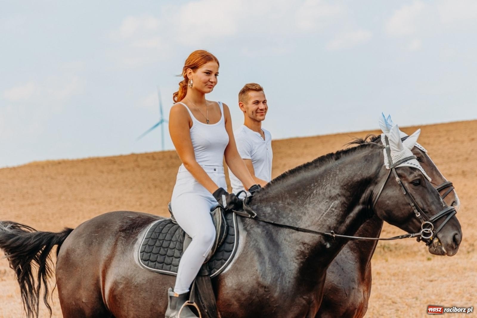 Zdjęcie w galerii na portalu naszraciborz.pl: Podróż w przeszłość mechanizacji rolnictwa. Dożynki sołecko-parafialne w Gamowie wiadomości z regionu