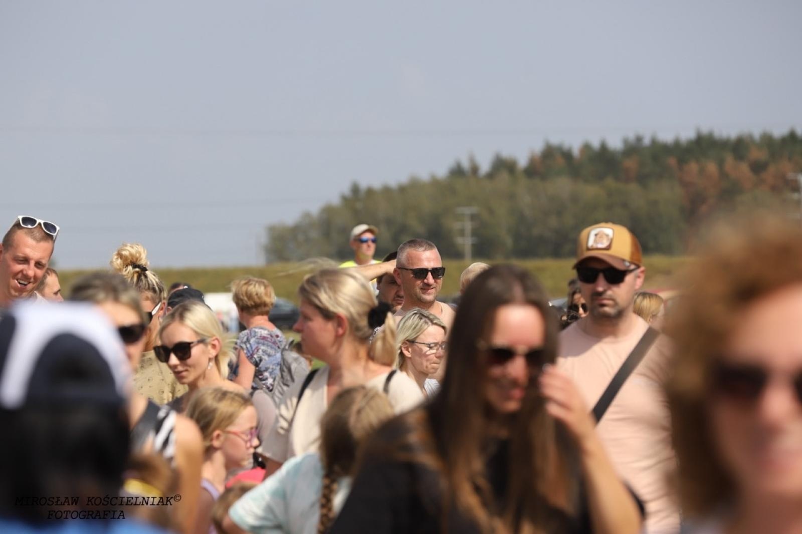 Zdjęcie w galerii na portalu naszraciborz.pl: Raciborskie air show hitem weekendu. Tłumy nad Ulgą wiadomości z regionu