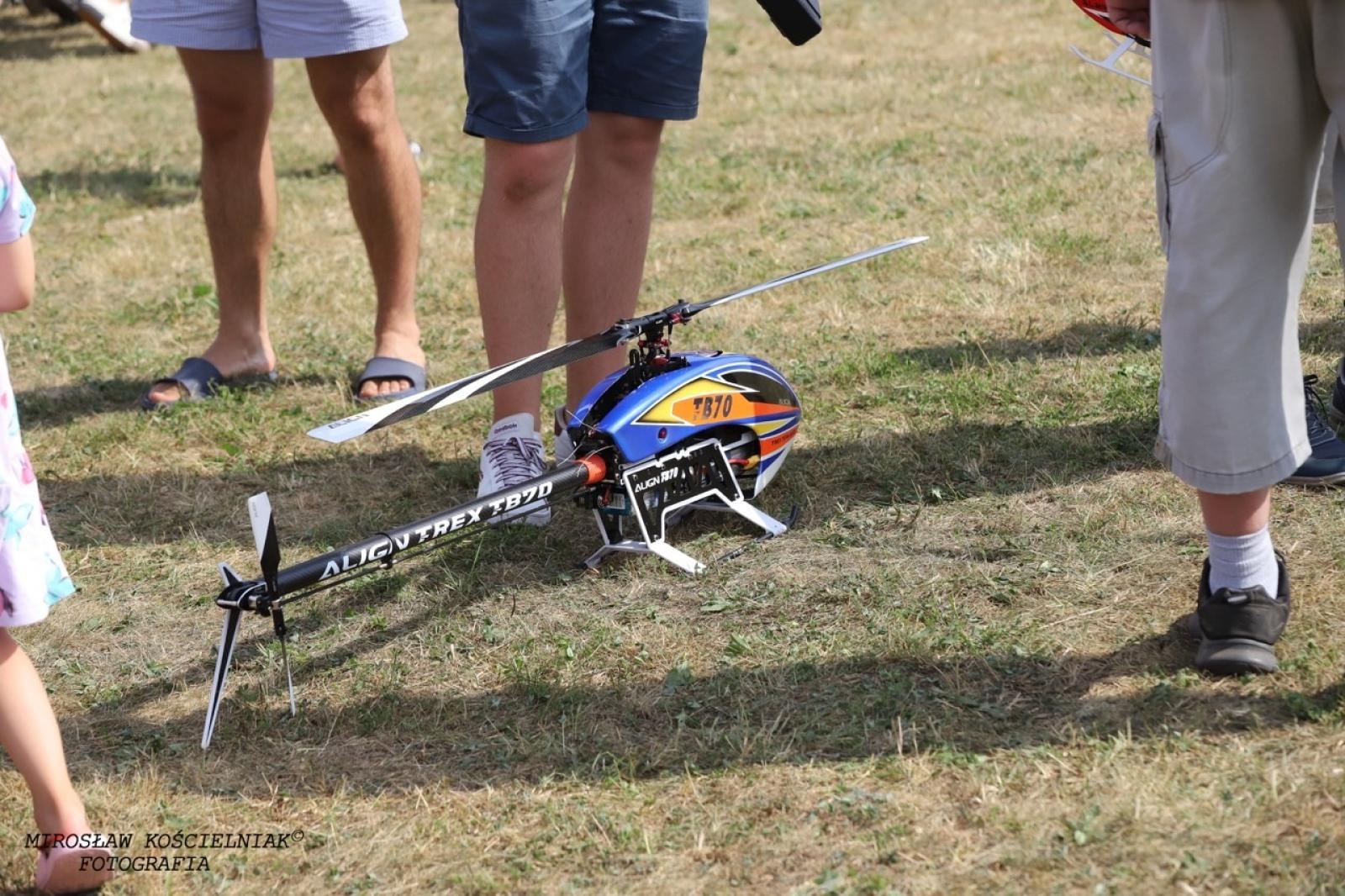Zdjęcie w galerii na portalu naszraciborz.pl: Raciborskie air show hitem weekendu. Tłumy nad Ulgą wiadomości z regionu