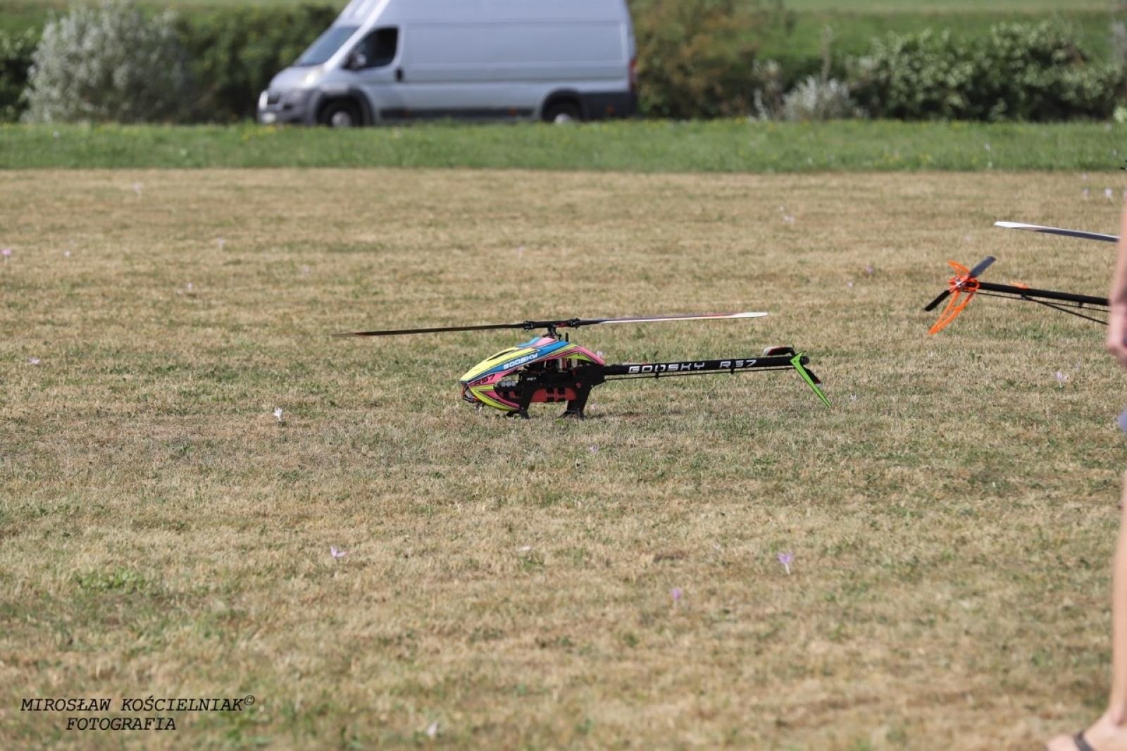 Zdjęcie w galerii na portalu naszraciborz.pl: Raciborskie air show hitem weekendu. Tłumy nad Ulgą wiadomości z regionu