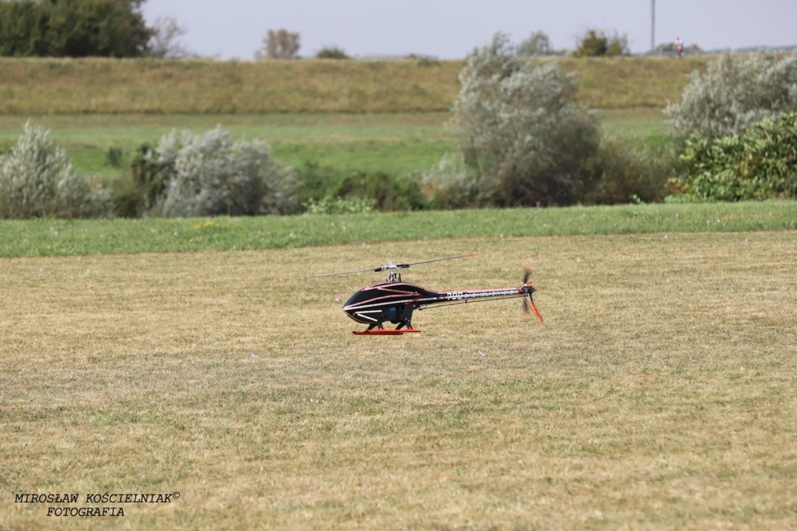 Zdjęcie w galerii na portalu naszraciborz.pl: Raciborskie air show hitem weekendu. Tłumy nad Ulgą wiadomości z regionu