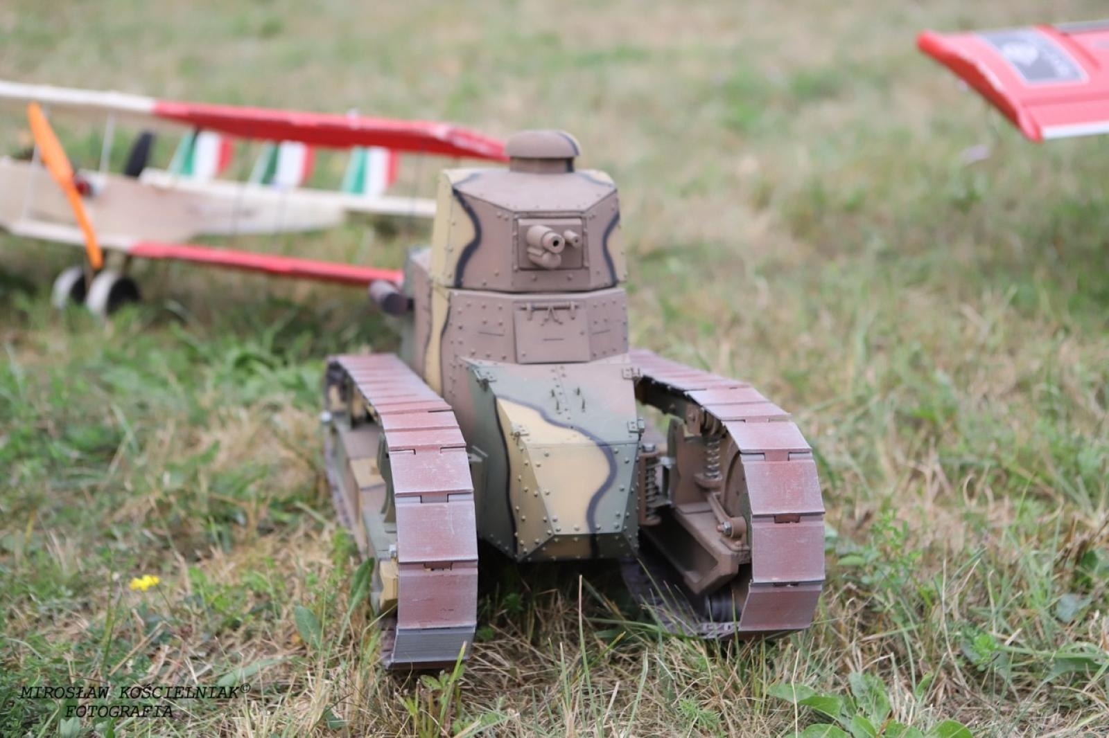 Zdjęcie w galerii na portalu naszraciborz.pl: Raciborskie air show hitem weekendu. Tłumy nad Ulgą wiadomości z regionu