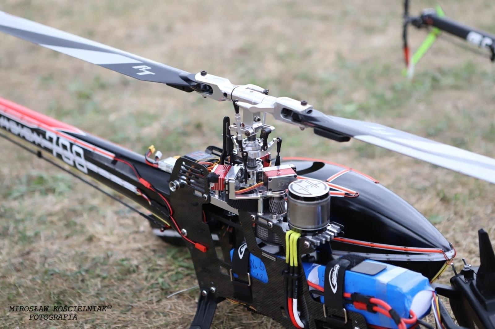 Zdjęcie w galerii na portalu naszraciborz.pl: Raciborskie air show hitem weekendu. Tłumy nad Ulgą wiadomości z regionu