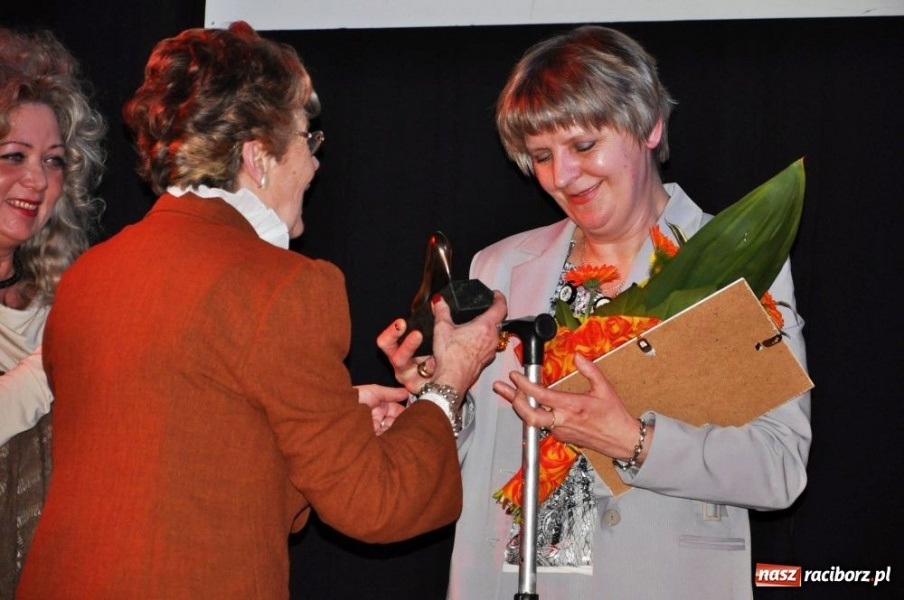 Zdjęcie w galerii na portalu naszraciborz.pl: Pantofelek dla Teresy Szymańskiej wiadomości z regionu
