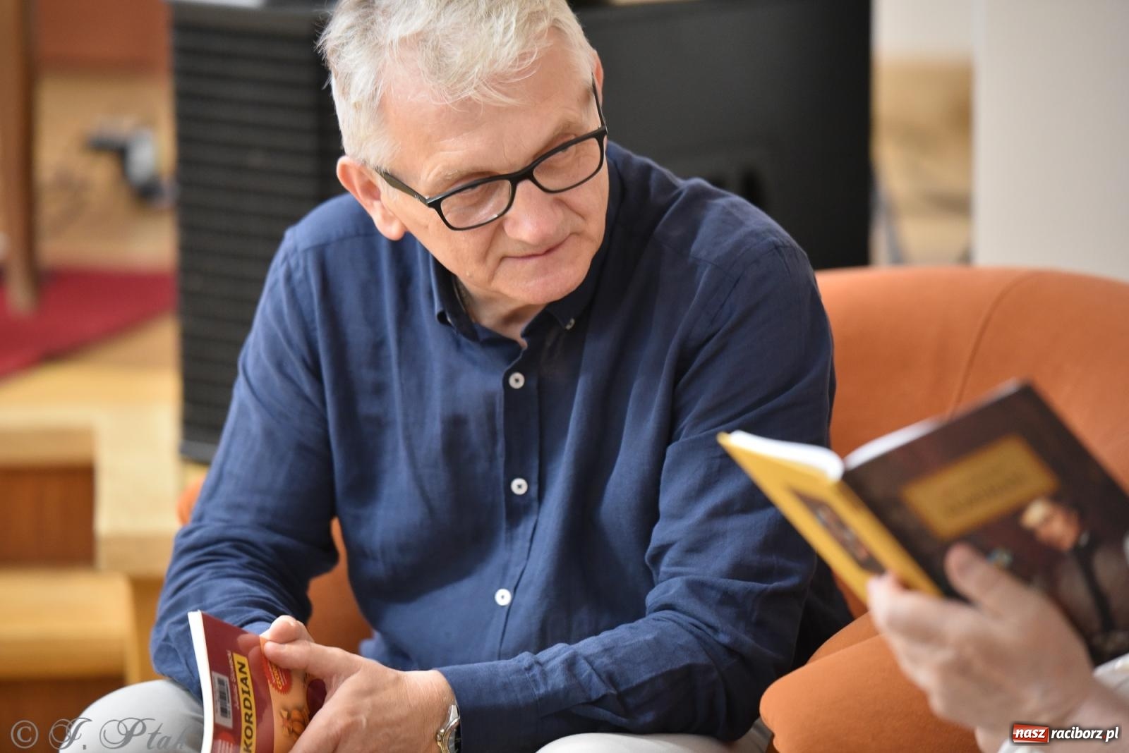 Zdjęcie w galerii na portalu naszraciborz.pl: Kordian bohaterem. Narodowe czytanie na Zamku Piastowskim wiadomości z regionu