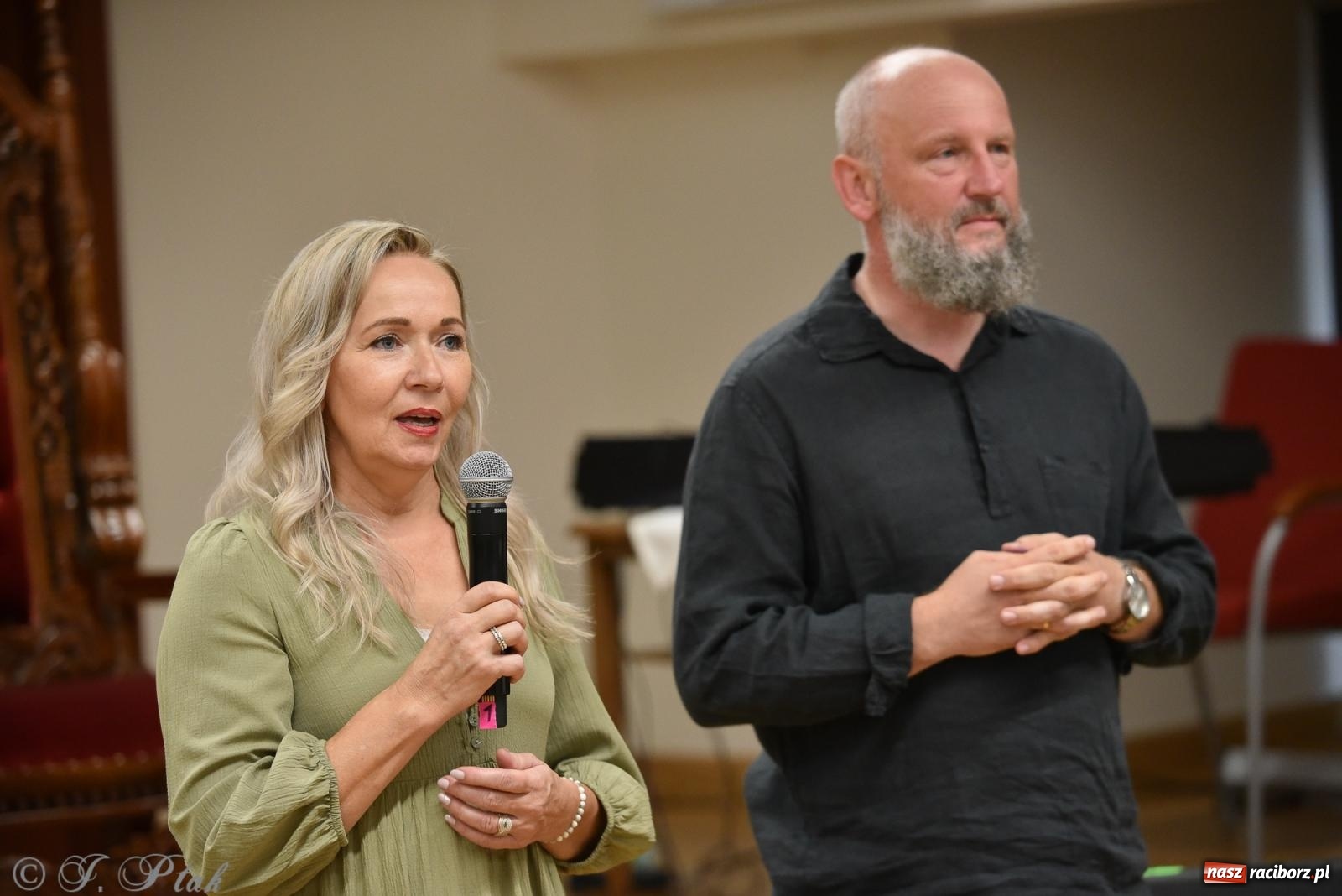 Zdjęcie w galerii na portalu naszraciborz.pl: Kordian bohaterem. Narodowe czytanie na Zamku Piastowskim wiadomości z regionu