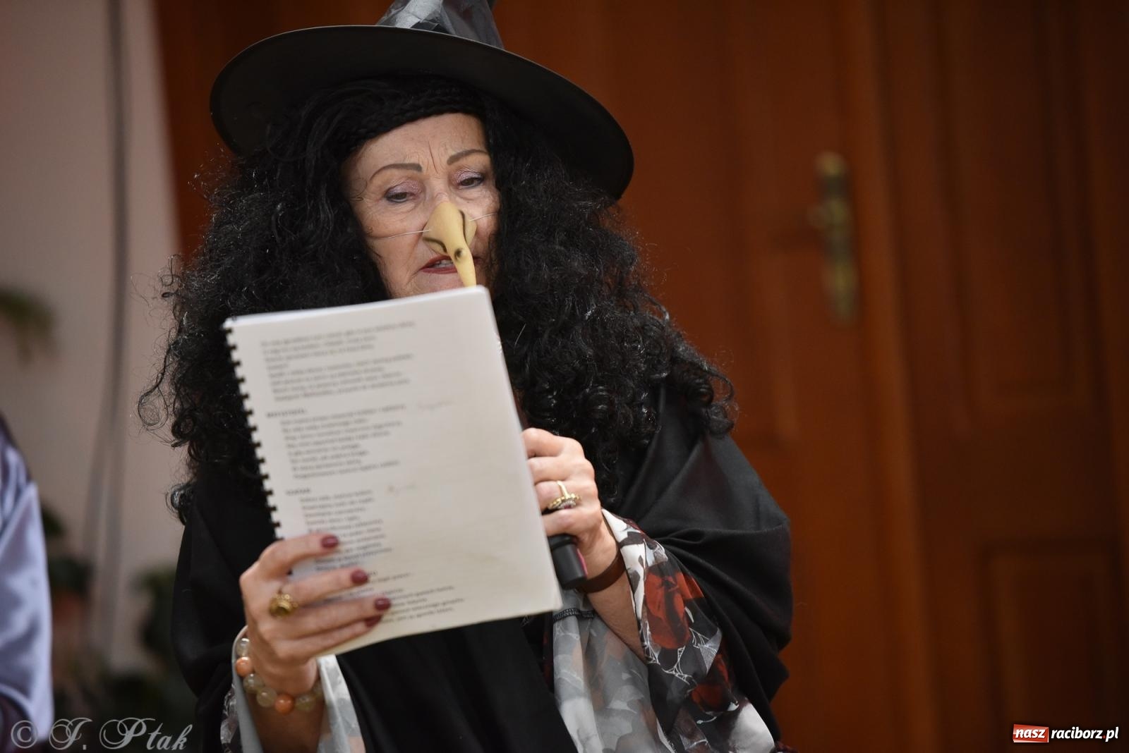 Zdjęcie w galerii na portalu naszraciborz.pl: Kordian bohaterem. Narodowe czytanie na Zamku Piastowskim wiadomości z regionu