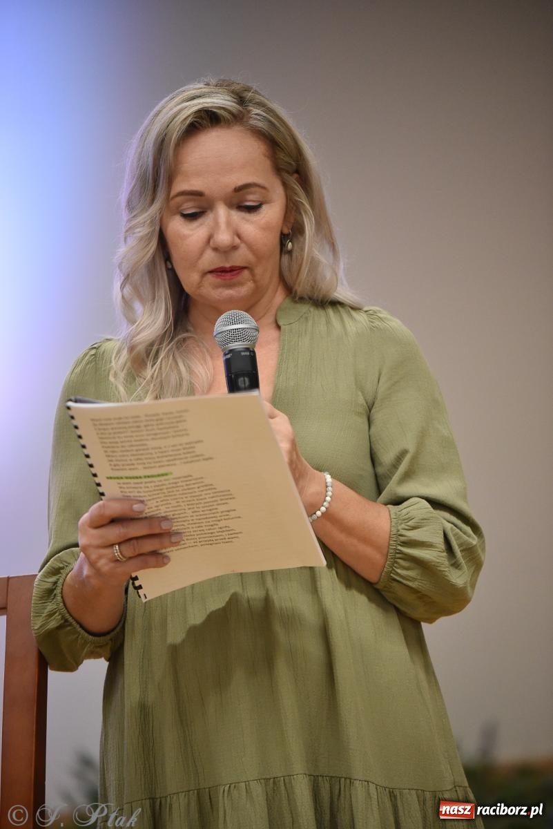 Zdjęcie w galerii na portalu naszraciborz.pl: Kordian bohaterem. Narodowe czytanie na Zamku Piastowskim wiadomości z regionu