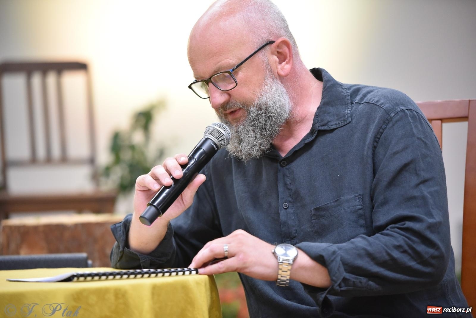 Zdjęcie w galerii na portalu naszraciborz.pl: Kordian bohaterem. Narodowe czytanie na Zamku Piastowskim wiadomości z regionu