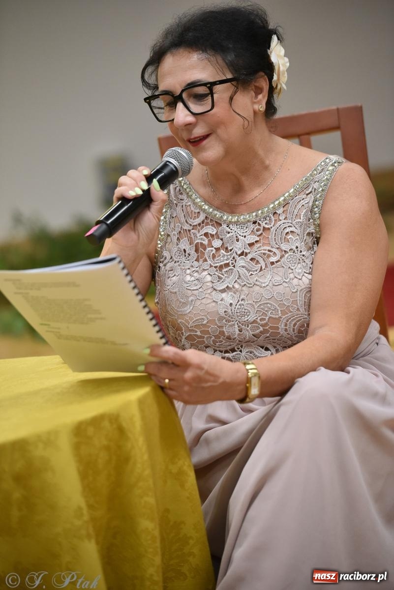 Zdjęcie w galerii na portalu naszraciborz.pl: Kordian bohaterem. Narodowe czytanie na Zamku Piastowskim wiadomości z regionu