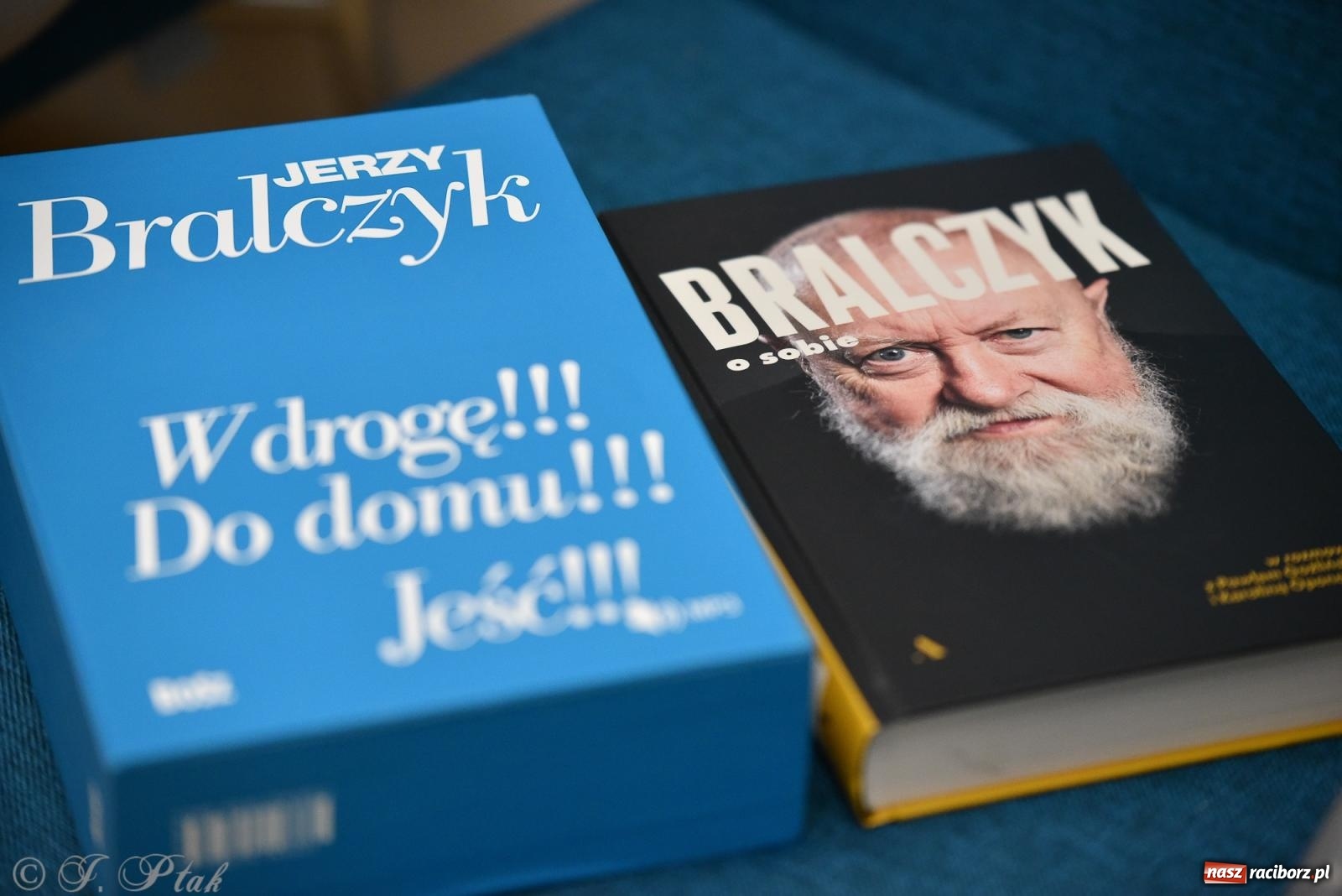 Zdjęcie w galerii na portalu naszraciborz.pl: Kordian bohaterem. Narodowe czytanie na Zamku Piastowskim wiadomości z regionu