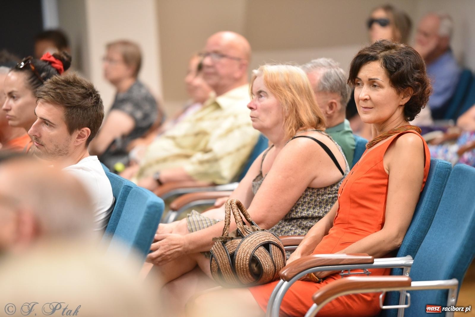 Zdjęcie w galerii na portalu naszraciborz.pl: Kordian bohaterem. Narodowe czytanie na Zamku Piastowskim wiadomości z regionu