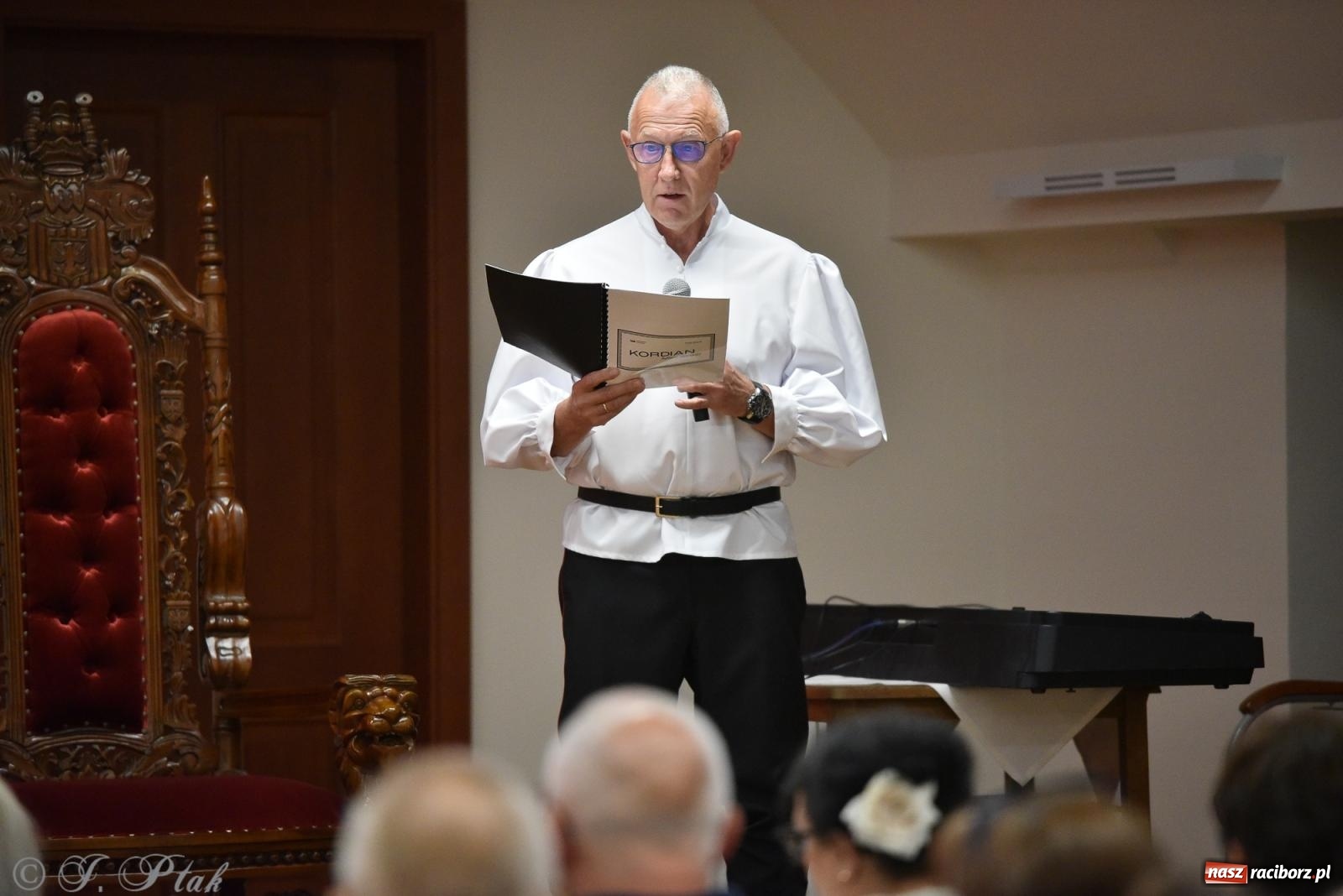 Zdjęcie w galerii na portalu naszraciborz.pl: Kordian bohaterem. Narodowe czytanie na Zamku Piastowskim wiadomości z regionu