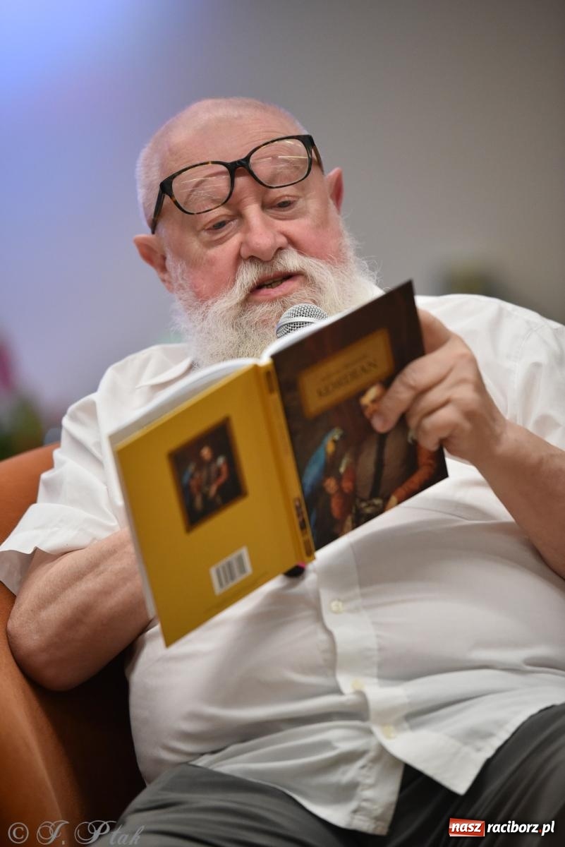 Zdjęcie w galerii na portalu naszraciborz.pl: Kordian bohaterem. Narodowe czytanie na Zamku Piastowskim wiadomości z regionu