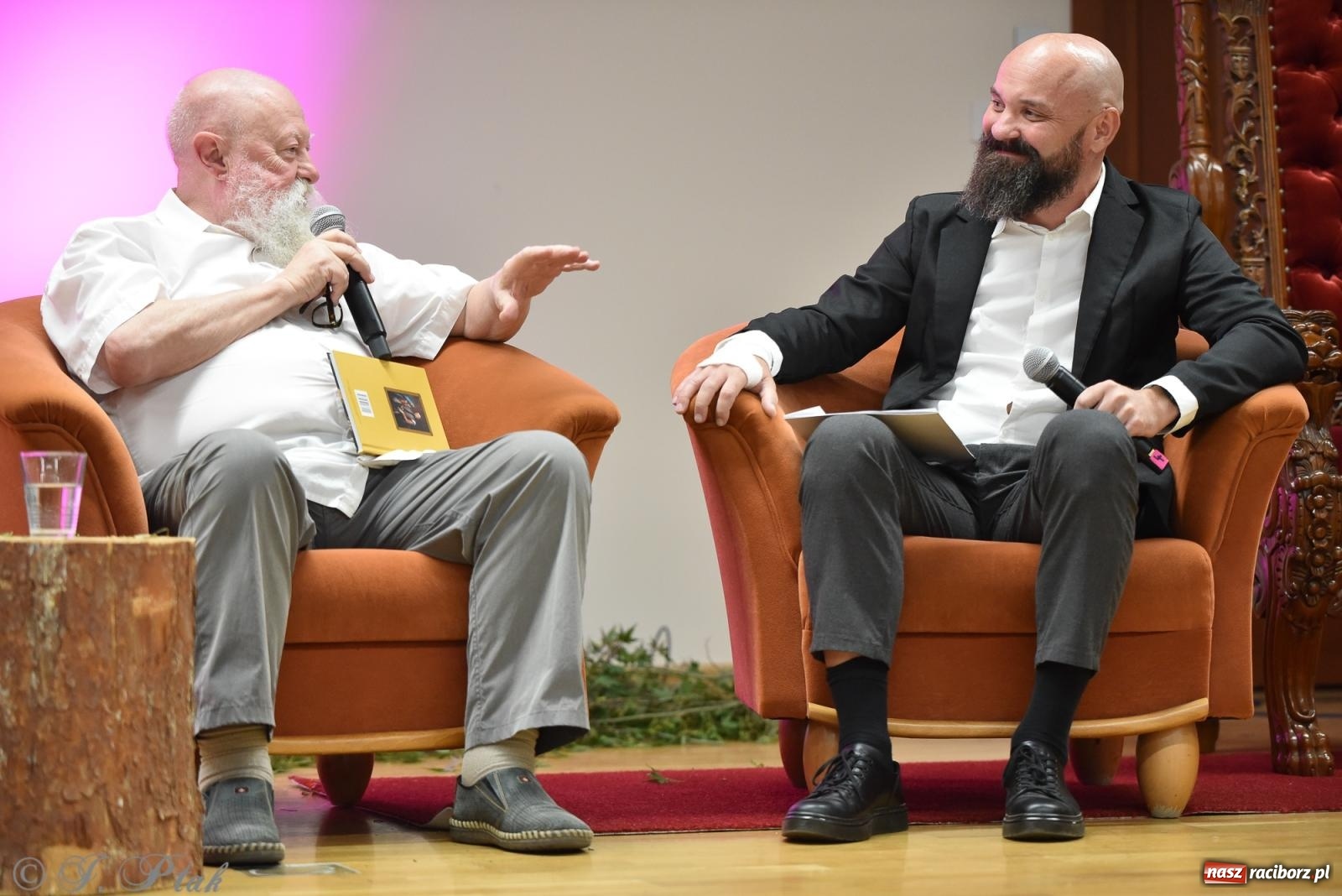 Zdjęcie w galerii na portalu naszraciborz.pl: Kordian bohaterem. Narodowe czytanie na Zamku Piastowskim wiadomości z regionu