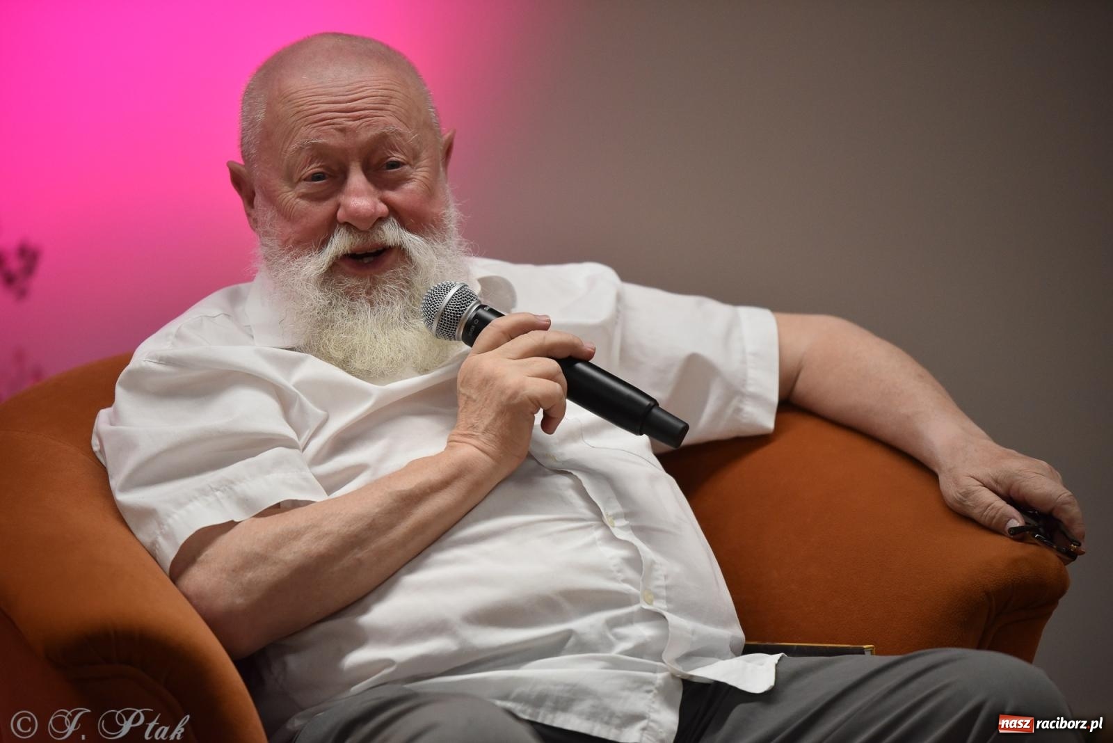 Zdjęcie w galerii na portalu naszraciborz.pl: Kordian bohaterem. Narodowe czytanie na Zamku Piastowskim wiadomości z regionu