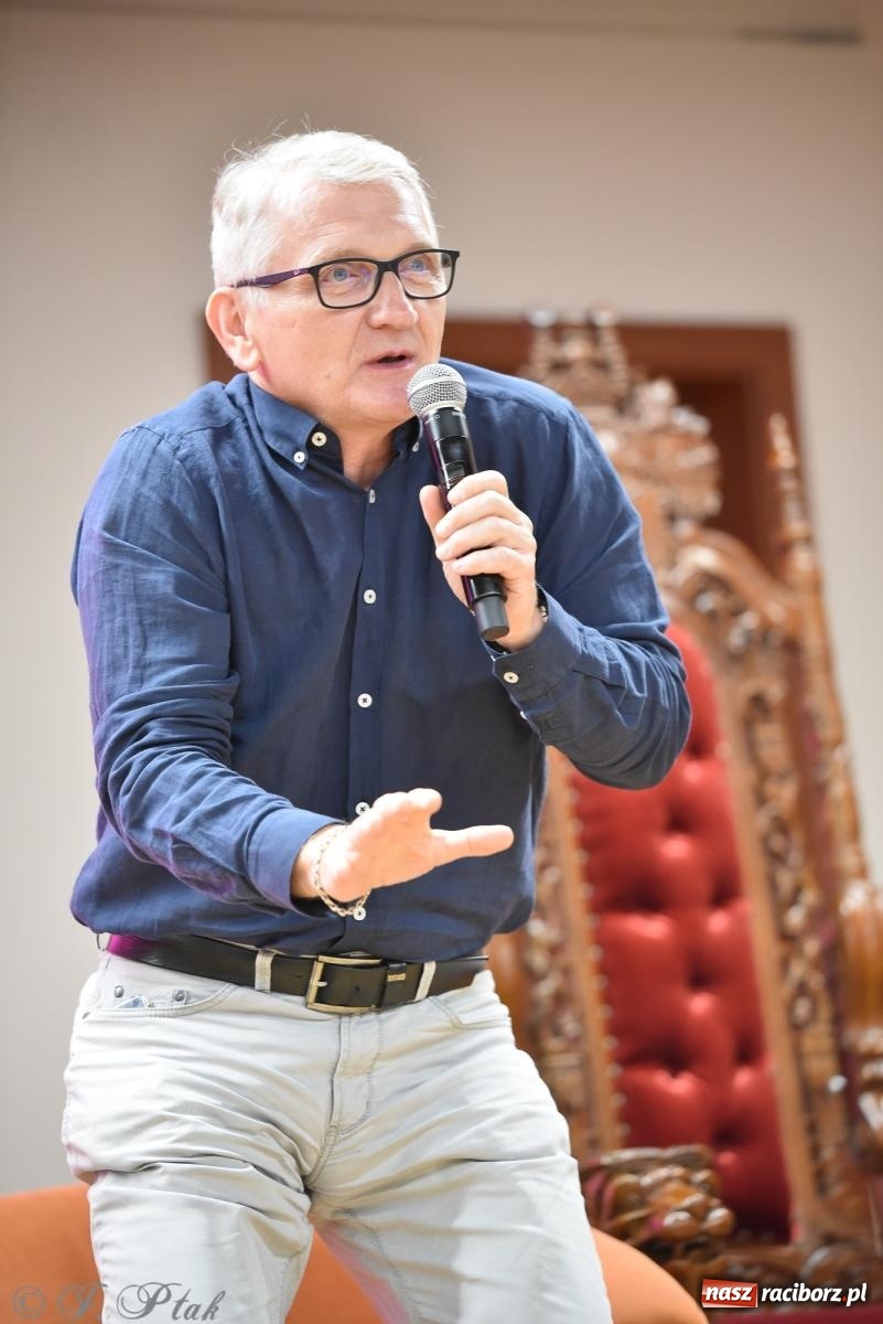 Zdjęcie w galerii na portalu naszraciborz.pl: Kordian bohaterem. Narodowe czytanie na Zamku Piastowskim wiadomości z regionu