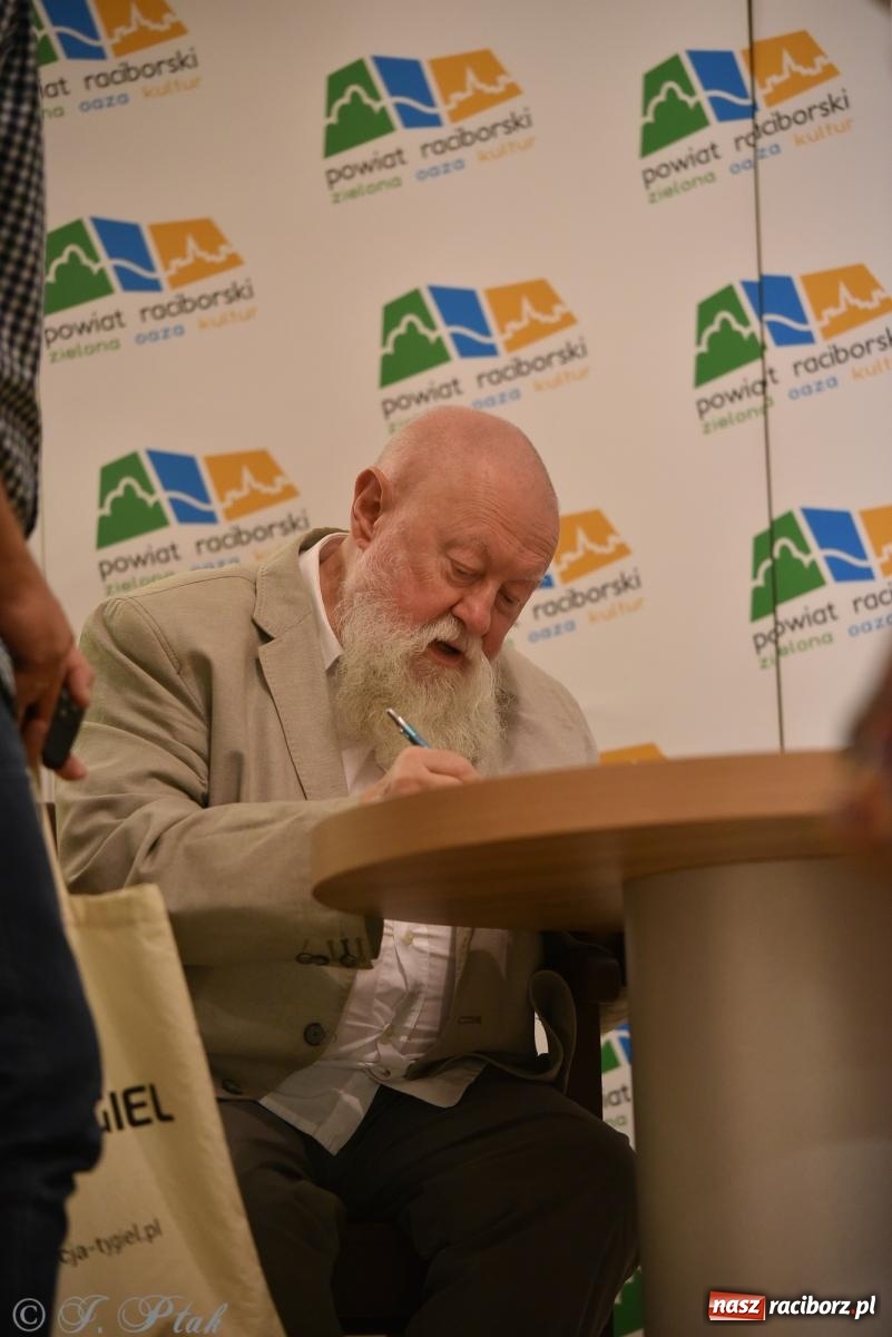 Zdjęcie w galerii na portalu naszraciborz.pl: Kordian bohaterem. Narodowe czytanie na Zamku Piastowskim wiadomości z regionu